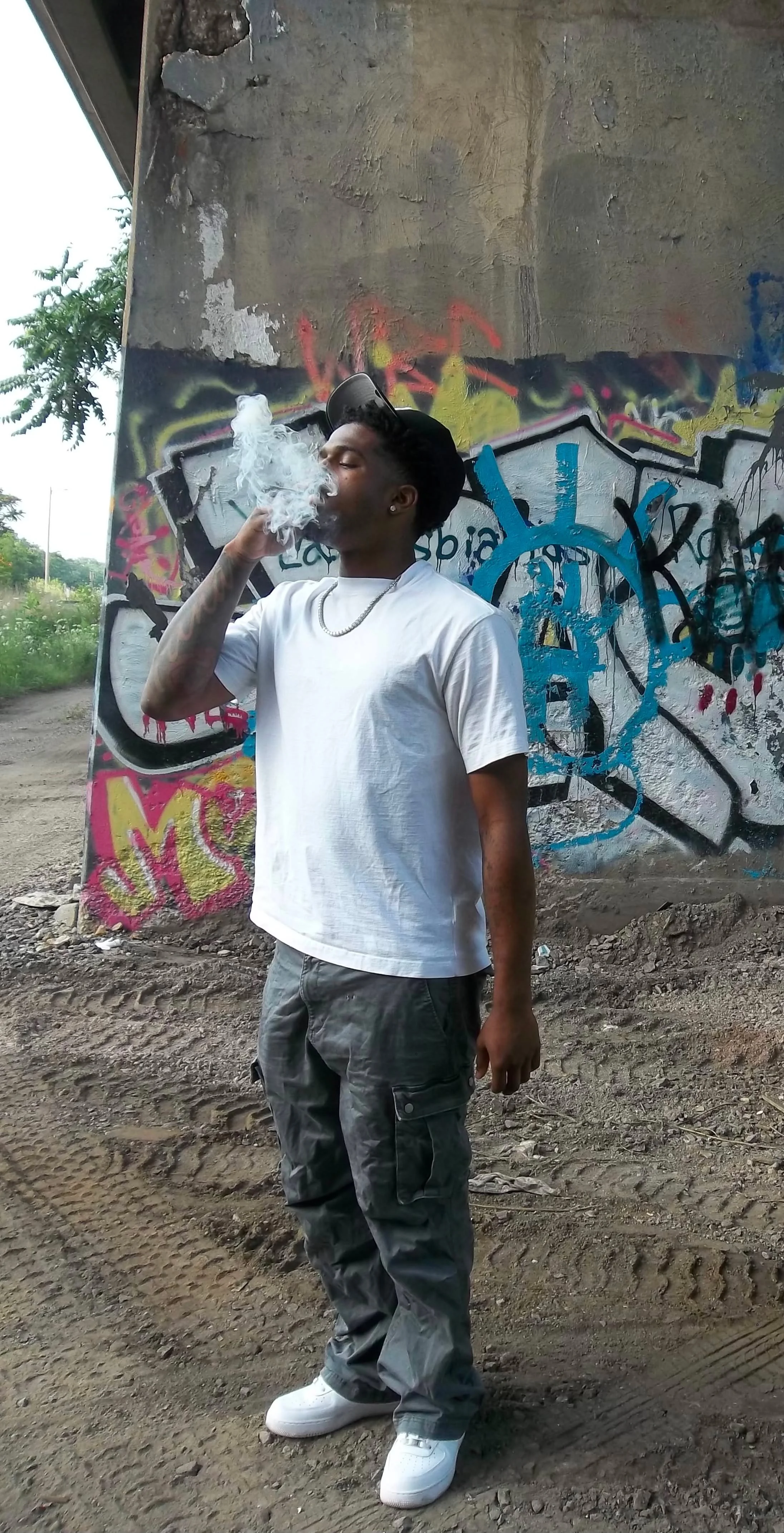 Who is Bakari Love?