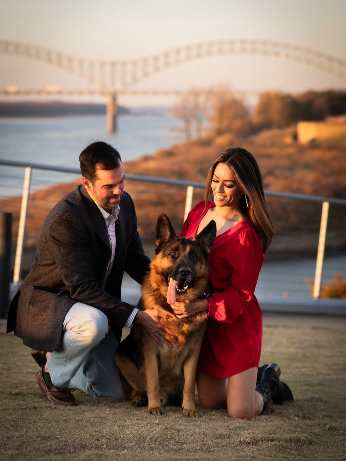 More sunset shoots at Tom Lee Park please! 

#memphisengagementphotography #memphisfamilyphotographer #downtownmemphis #choose901 #bealestreetlanding