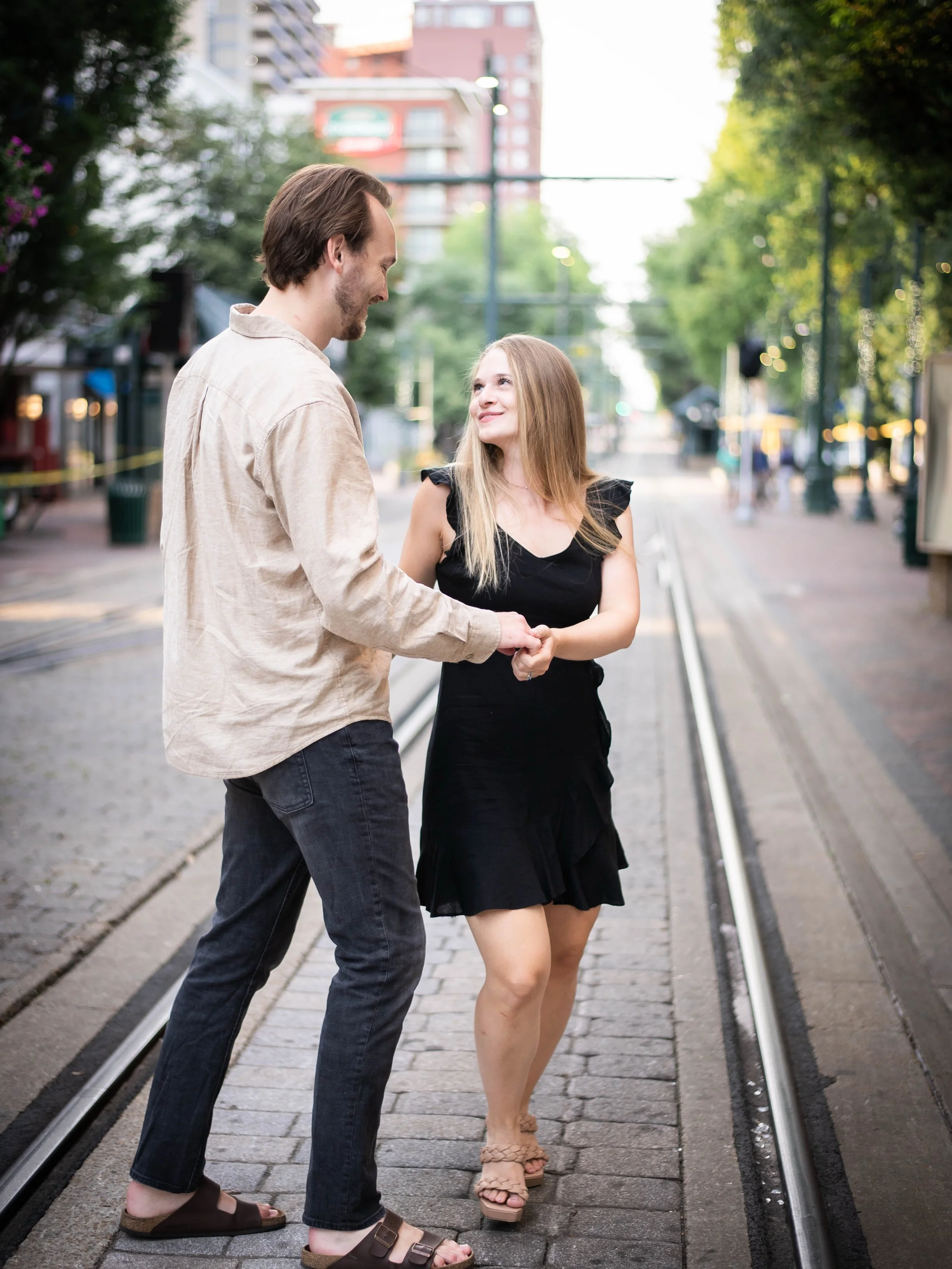Ready for more photos on North Main this summer! Downtown Memphis in the summer is my favorite. 

#memphisfamilyphotographer #memphisengagementphotographer #downtownmemphis #memphisweddingphotographer