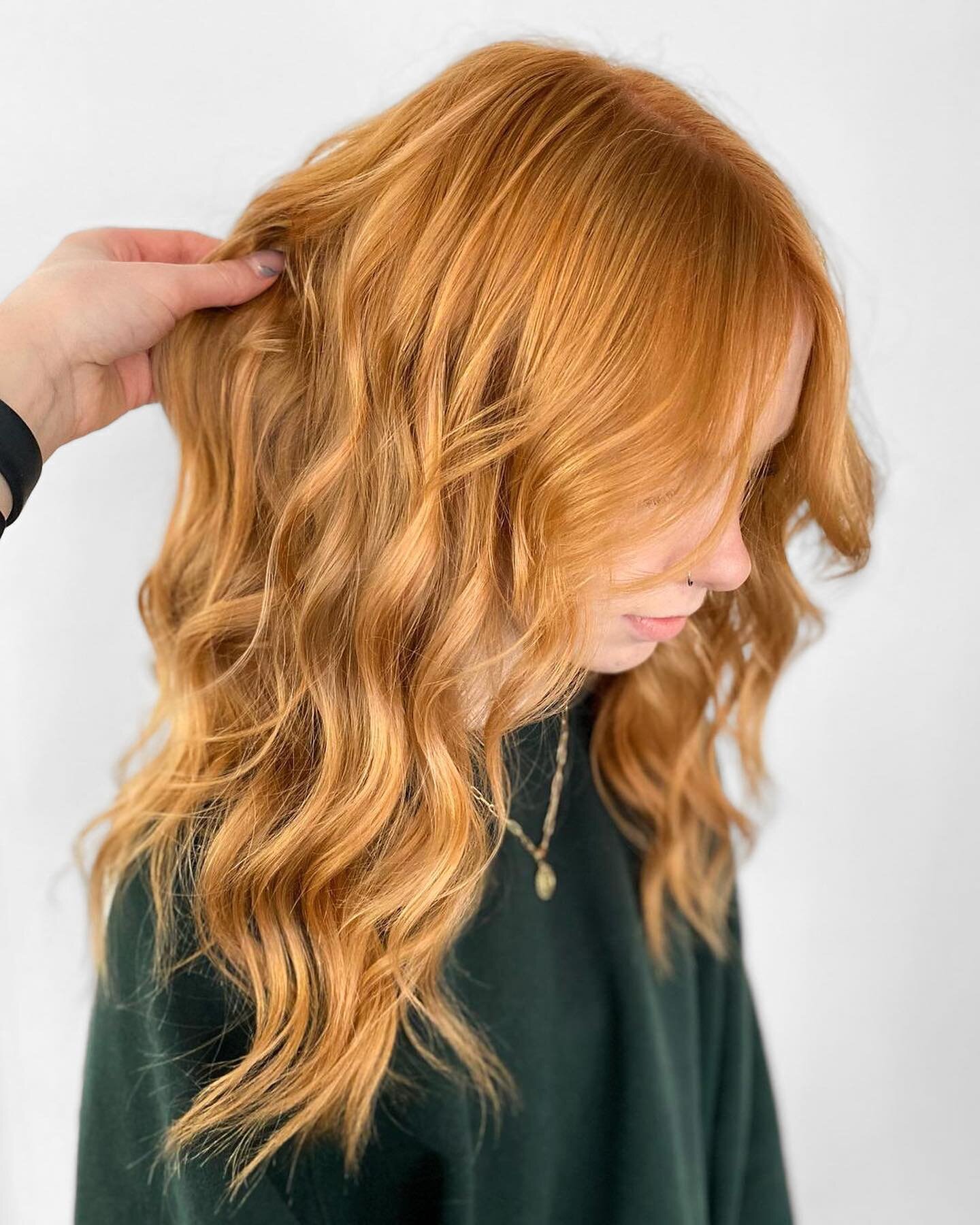 Copper is in season 🧡

Swipe &mdash;&gt; to see the before! 

Stylist @_hairby.kenzie 

&bull;
&bull;

#copperhair #copperhaircolor #copperhairgoals #copperhairdontcare #yychair #yychairstylist #yychairsalon #yycsalon #yycliving #yyclifestyle #yylad