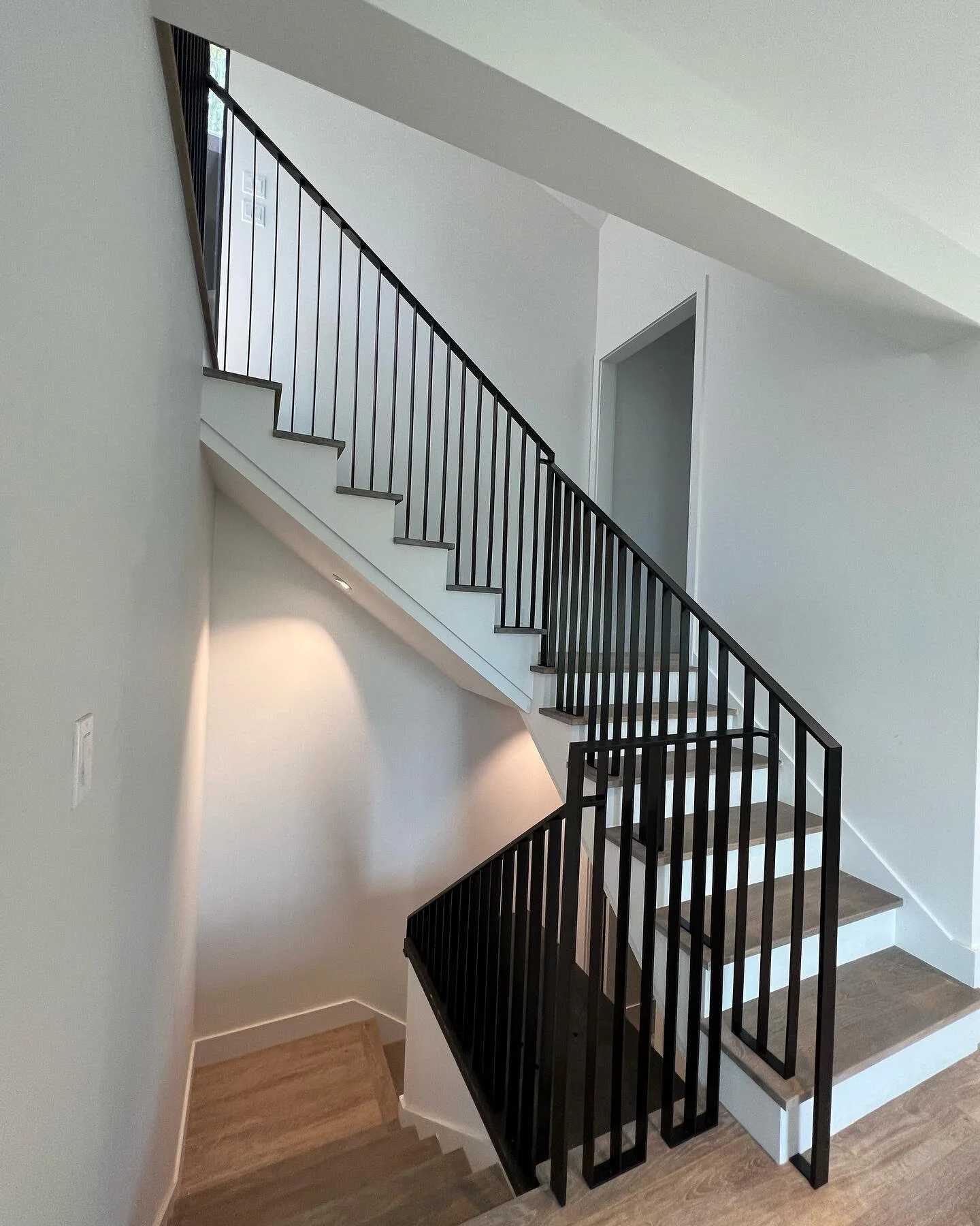 This was a tough one but finished really nice. Black powder coat, mechanical connections, picket sections mounted directly to each tread. 
Design by Steve Crutchfield at True North Design
@seanrmccray1 for help installing it

#metalfabrication 
#weld