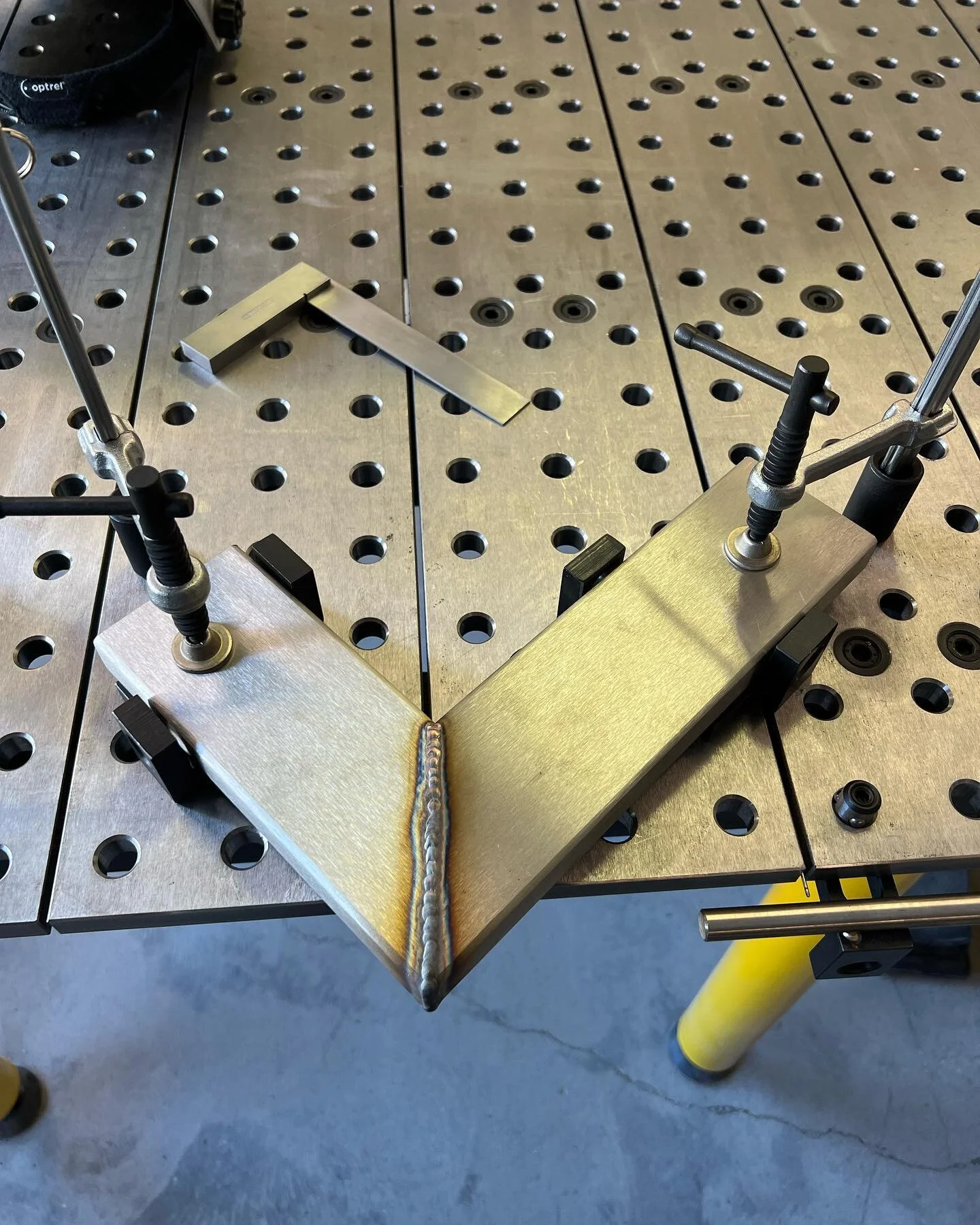 Stainless steel guardrail with glass panels. 
This fixture table from @strong_hand_tools is a game changer. 

#stainlesssteel 
#metalwork 
#metalfabrication 
#custommetalwork 
#bayarea 
#fixturetable