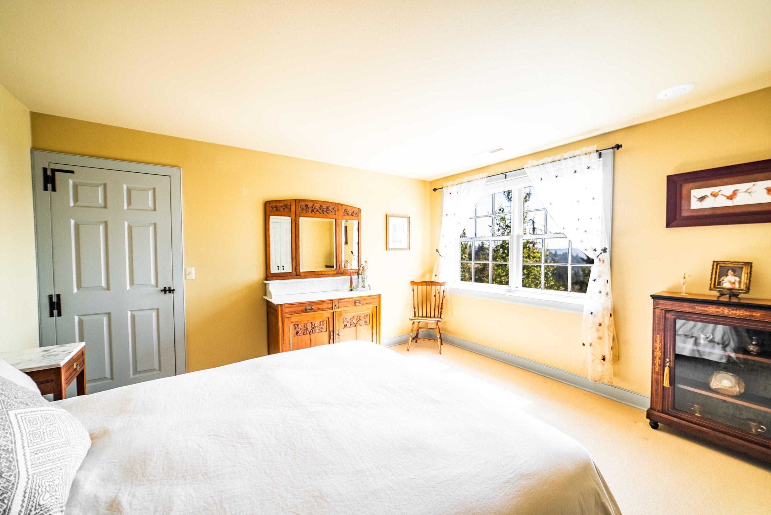 camas-manor-compressed-10.jpg