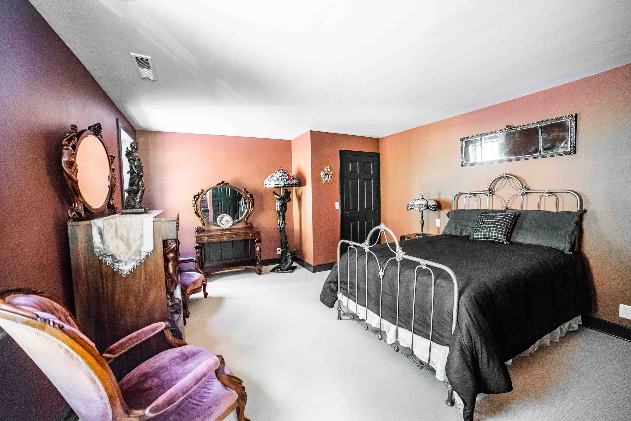 camas-manor-compressed-6.jpg