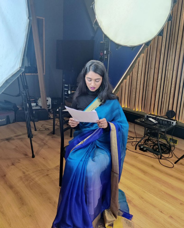 What does professional "look" like? An Indo-French perspective