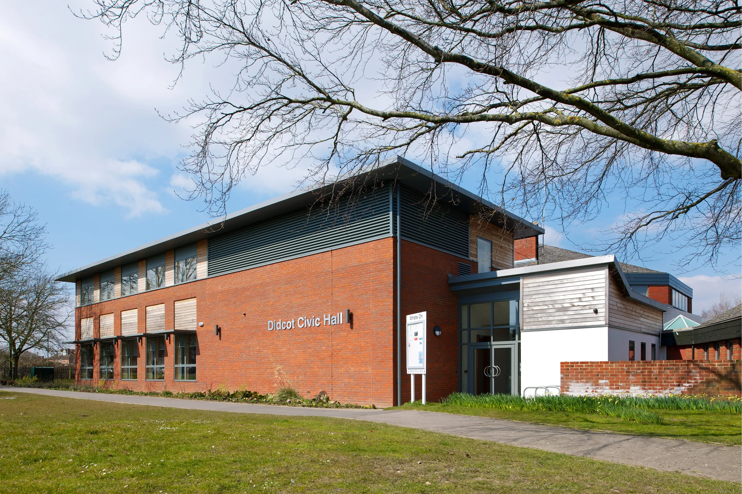 Sutton Griffin 0457 copy.jpg