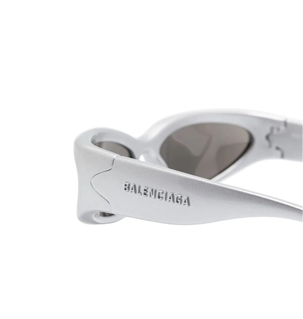 BLGA SWIFT OVAL SILVER CLOSE SIDE .jpg