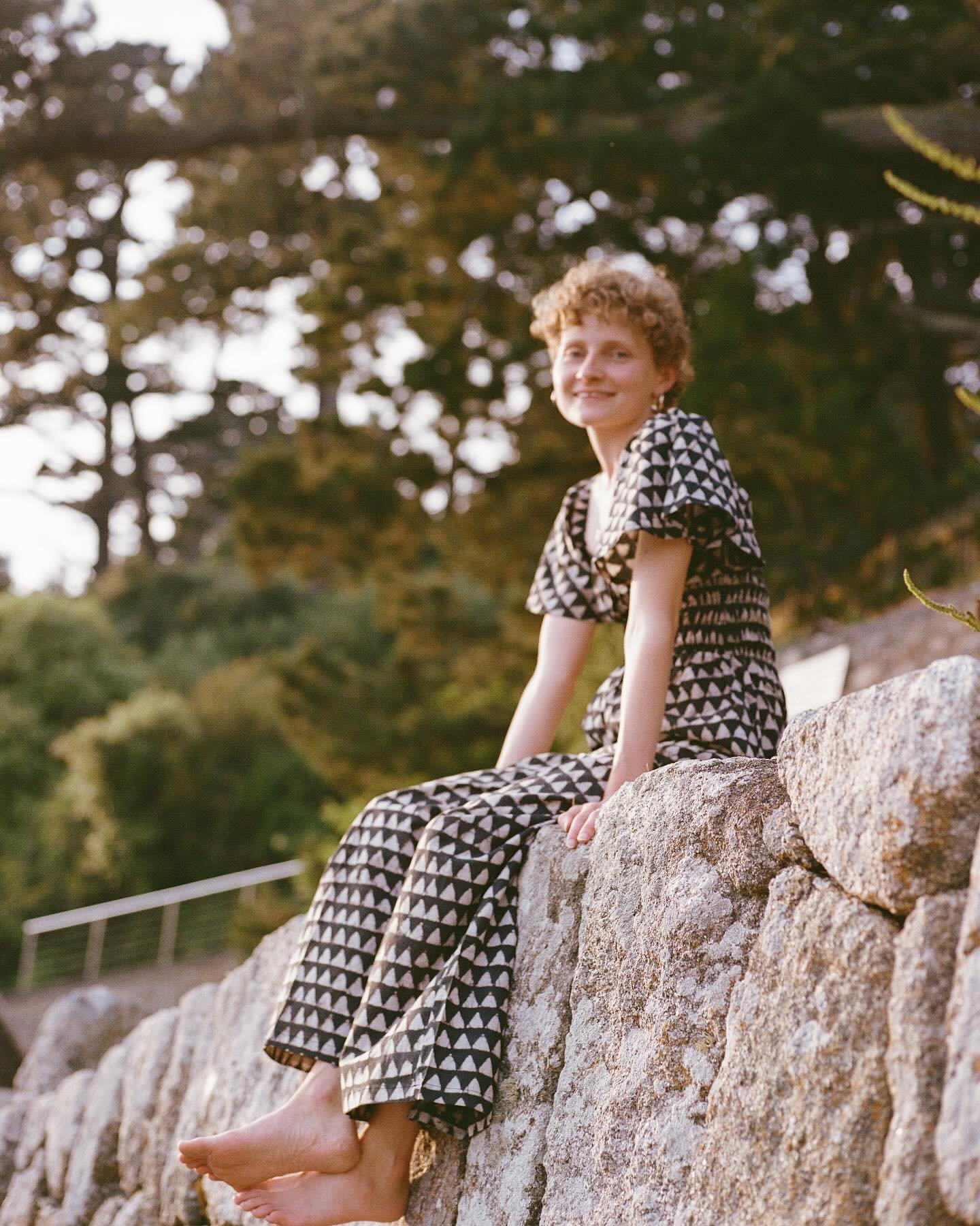 Gorgeous @cat.horton.studio in our Maeve jumpsuit in iron triangles print. Made to order goodness, available in any of our light cotton fabrics x 
Taken by @kasiamurfet