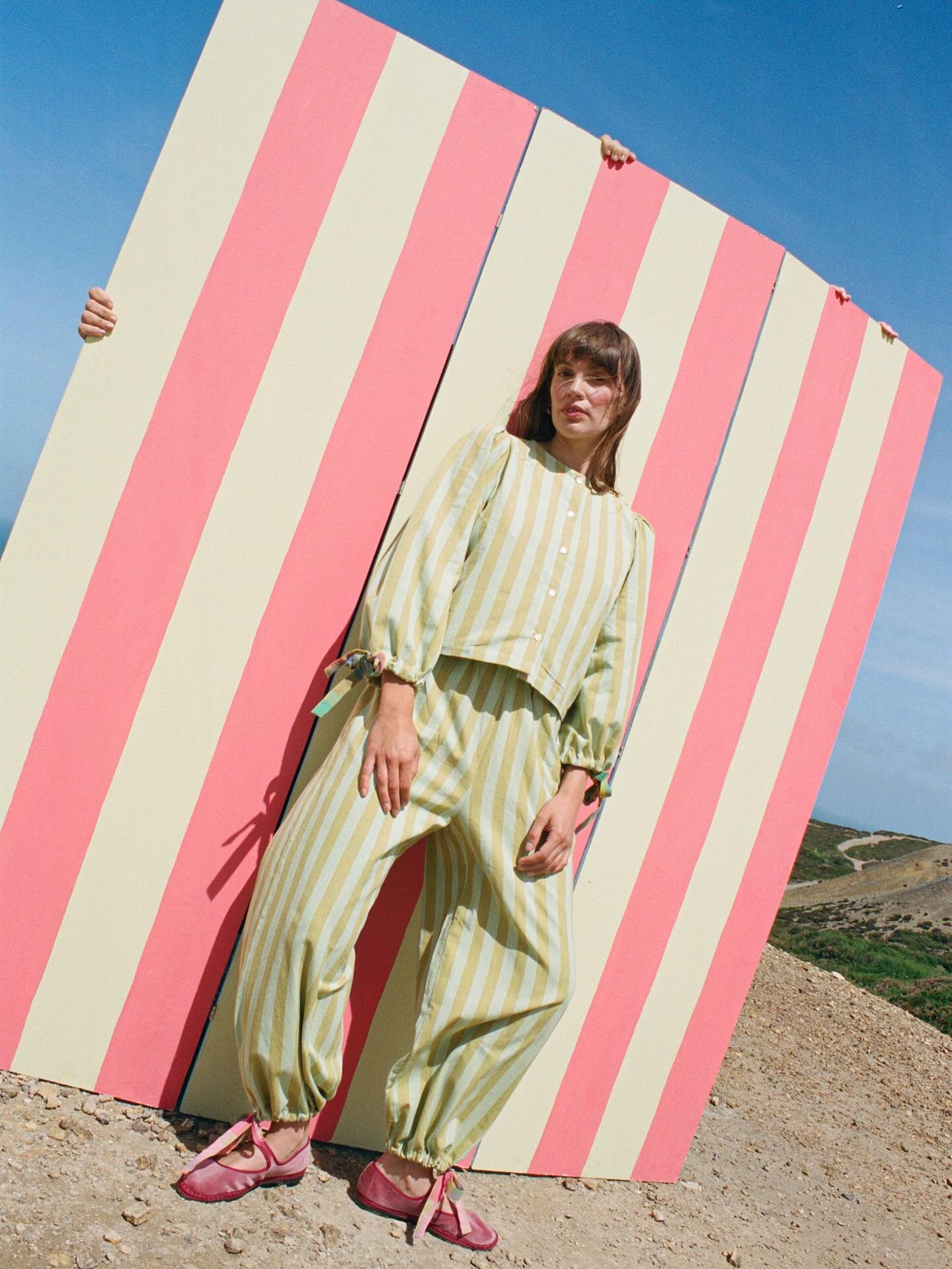 One of my most favourite pictures from this shoot! We were going for amateur theatre with this one.. what do you think? 💭 

This really special two piece, the Mabel and Peggy in Sherbert Stripe is made from a gorgeous medium weight handloom cotton. 