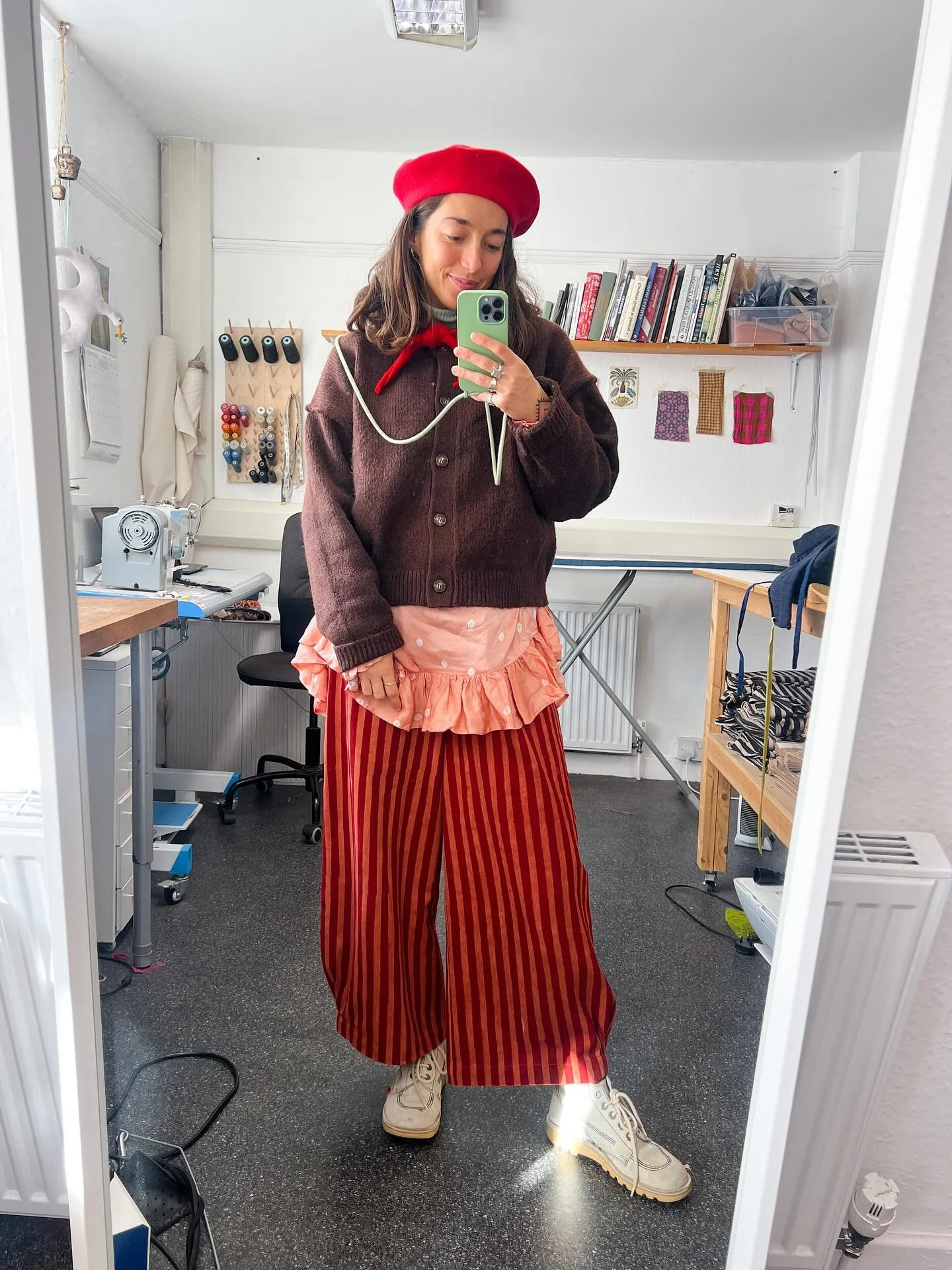 The first warm, layered autumnal outfit of the year and I&rsquo;m loving it! Wearing my Holiday Candy jeans and Joanie Rose Bandhani dress 💕