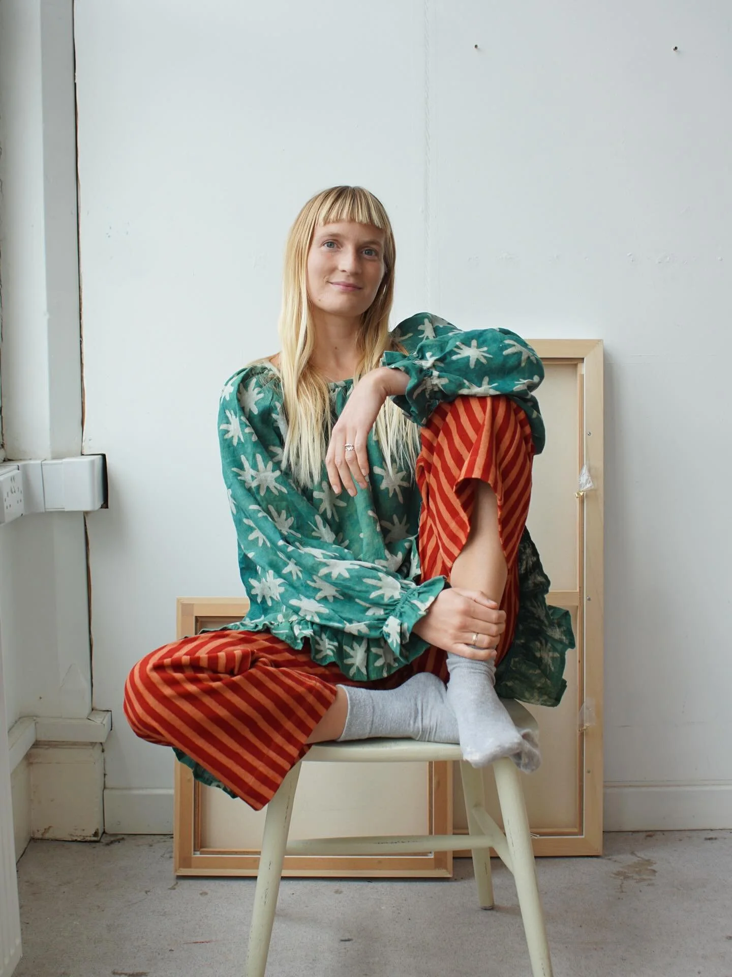 Favourite combo: relaxed stripes, playful print, and red and green forever 💚❤️