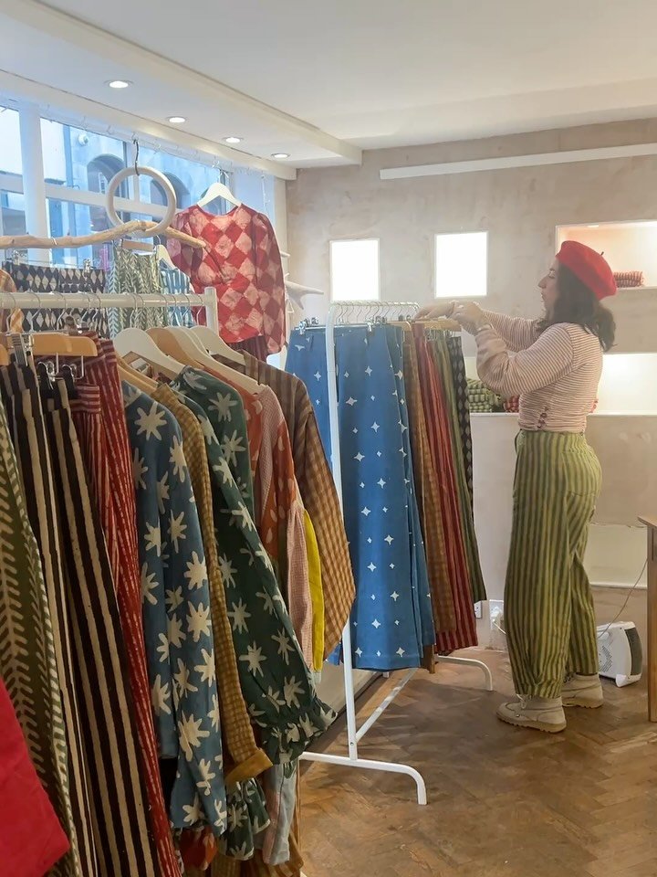 The shop is officially open for one week only perfectly situated on Totnes High Street. Living out my shopkeeper fantasy 💛💛