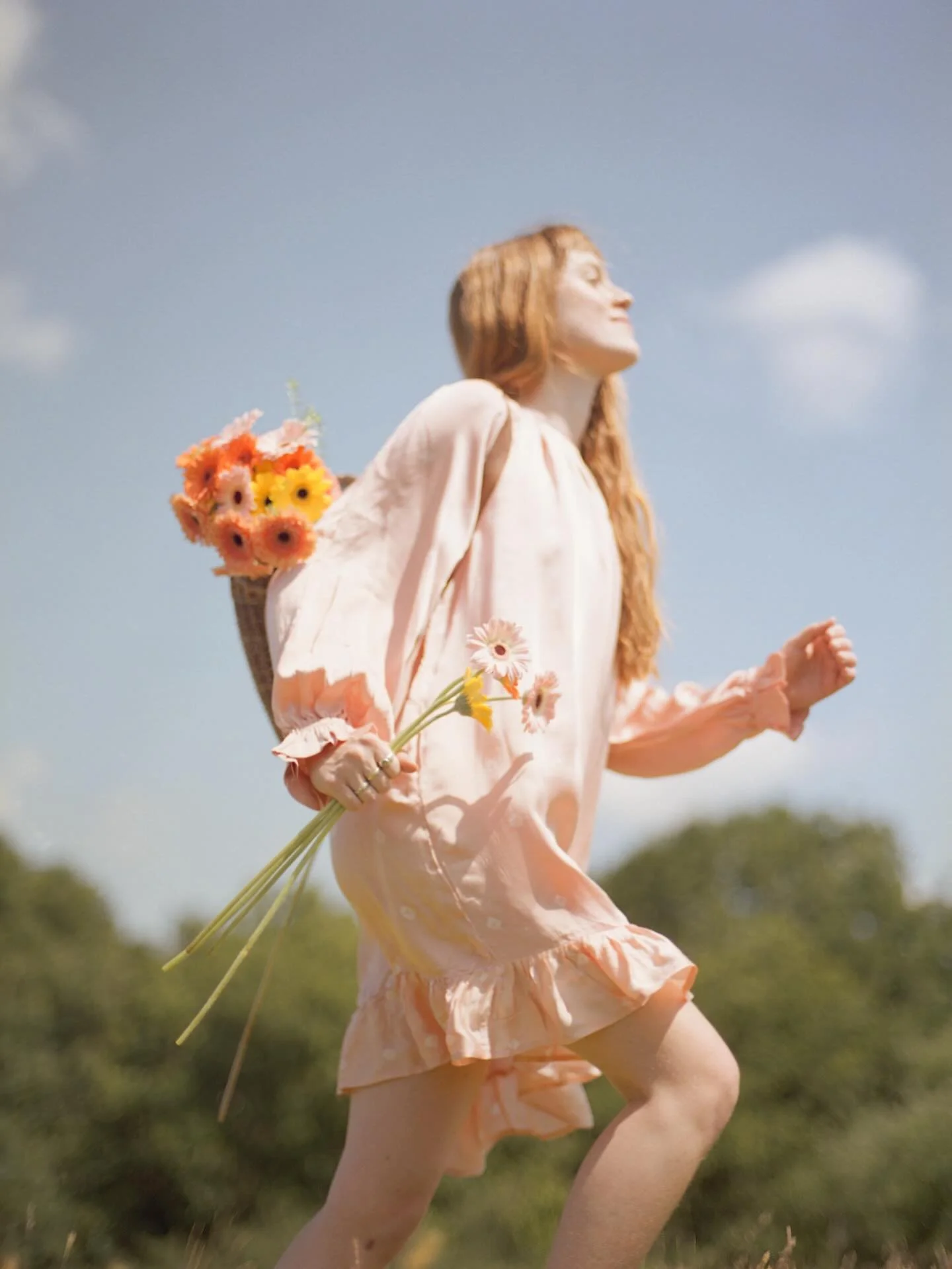 These last few sunny days have got me so excited. For frolicking about in fields and next to rivers. Wearing less layers and no shoes. Walking home after work when it&rsquo;s still light. Heading to a pub to meet friends. It&rsquo;s such a hopeful ti