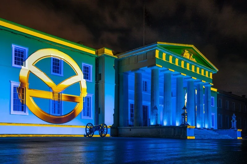 VIdeo mapping of Kingsman logo onto Sandhurst and photographic art direction for the premiere of The King's Man. Lead agency: Taylor Herring, project management by Blu Fire.