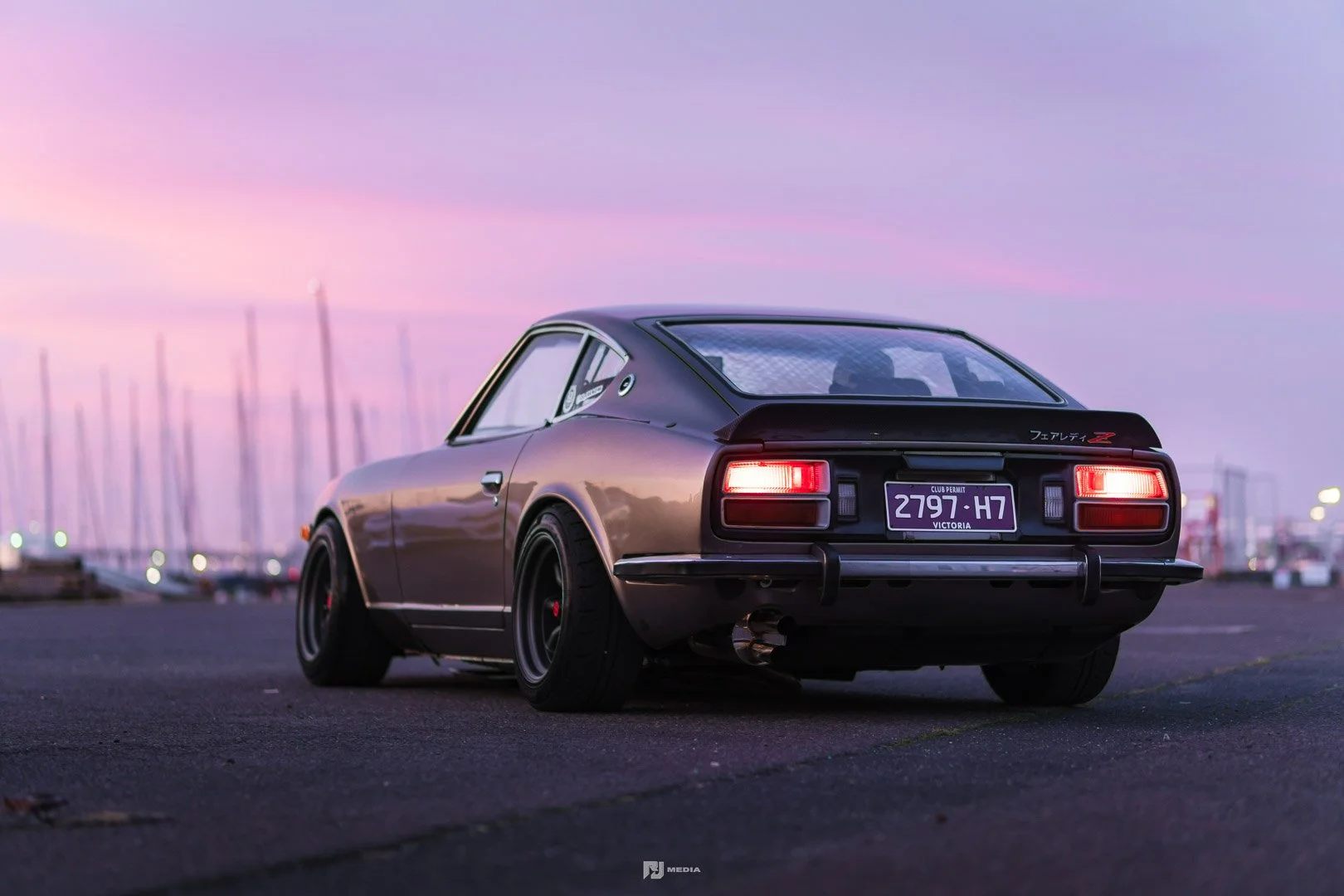 RJ MEDIA - STATUS SEASONAL