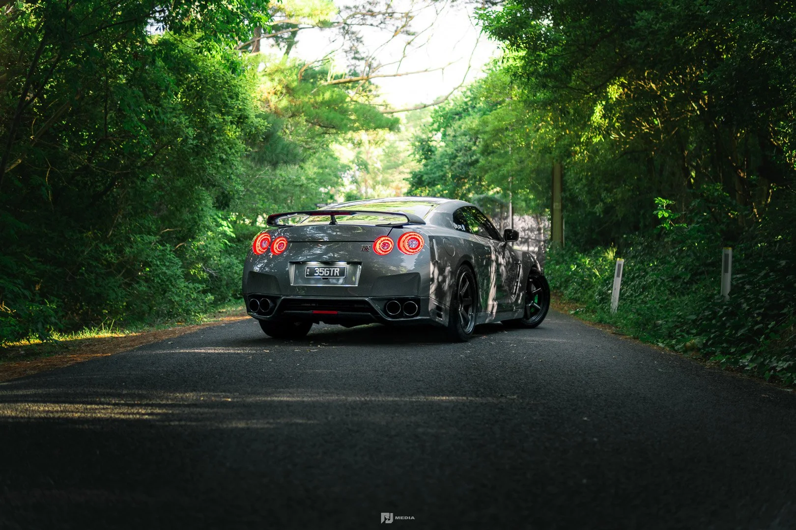 RJ MEDIA - R35 GTR