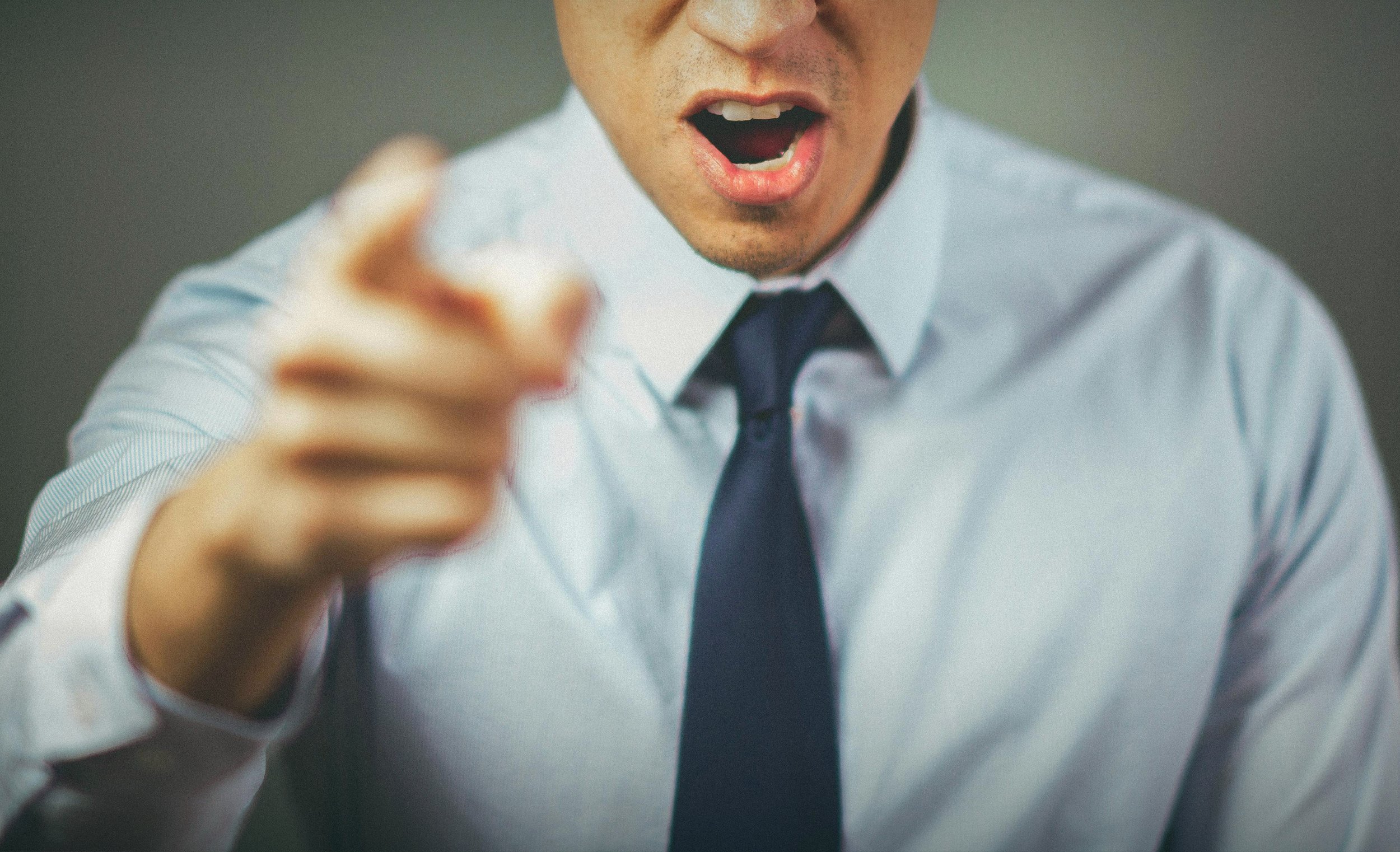 Non alzare la voce, migliora i tuoi argomenti