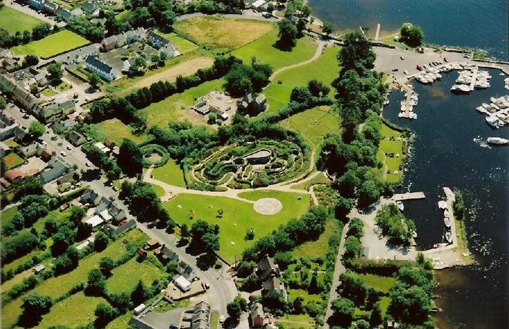 Enjoy the local pub after fishing