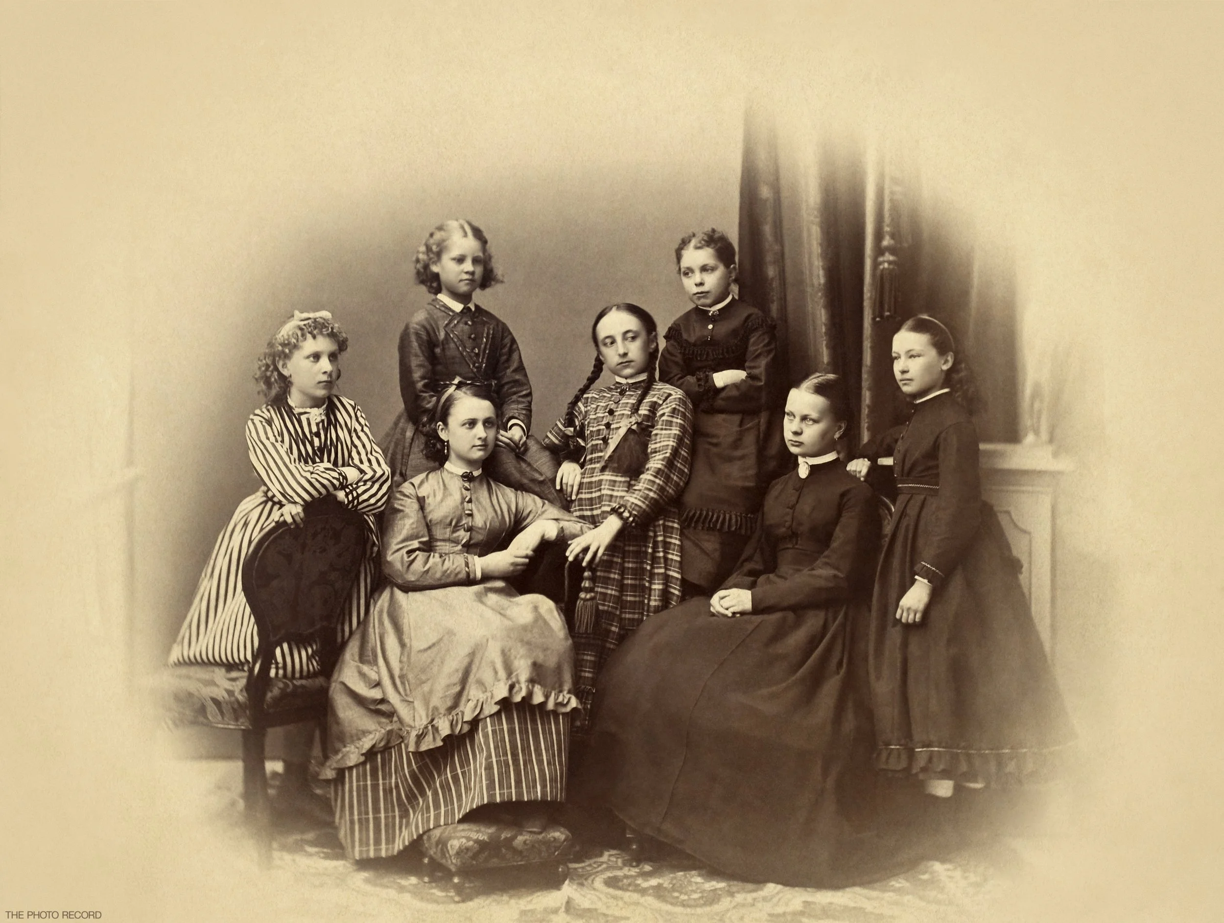 Adéle Donner and Ellen Hernmark with Friends