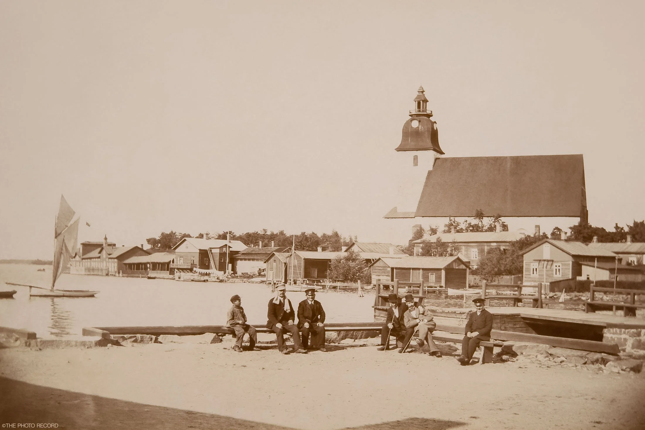 Naantali: Posing by the Pier