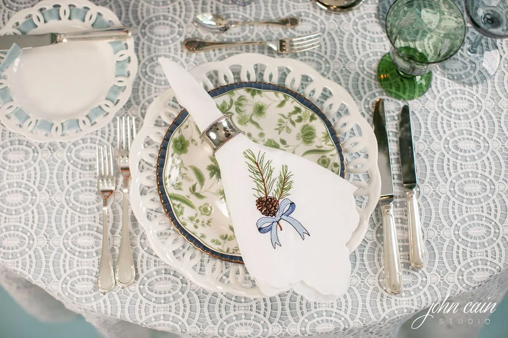 Styled Shoots - Blue and White Holiday
