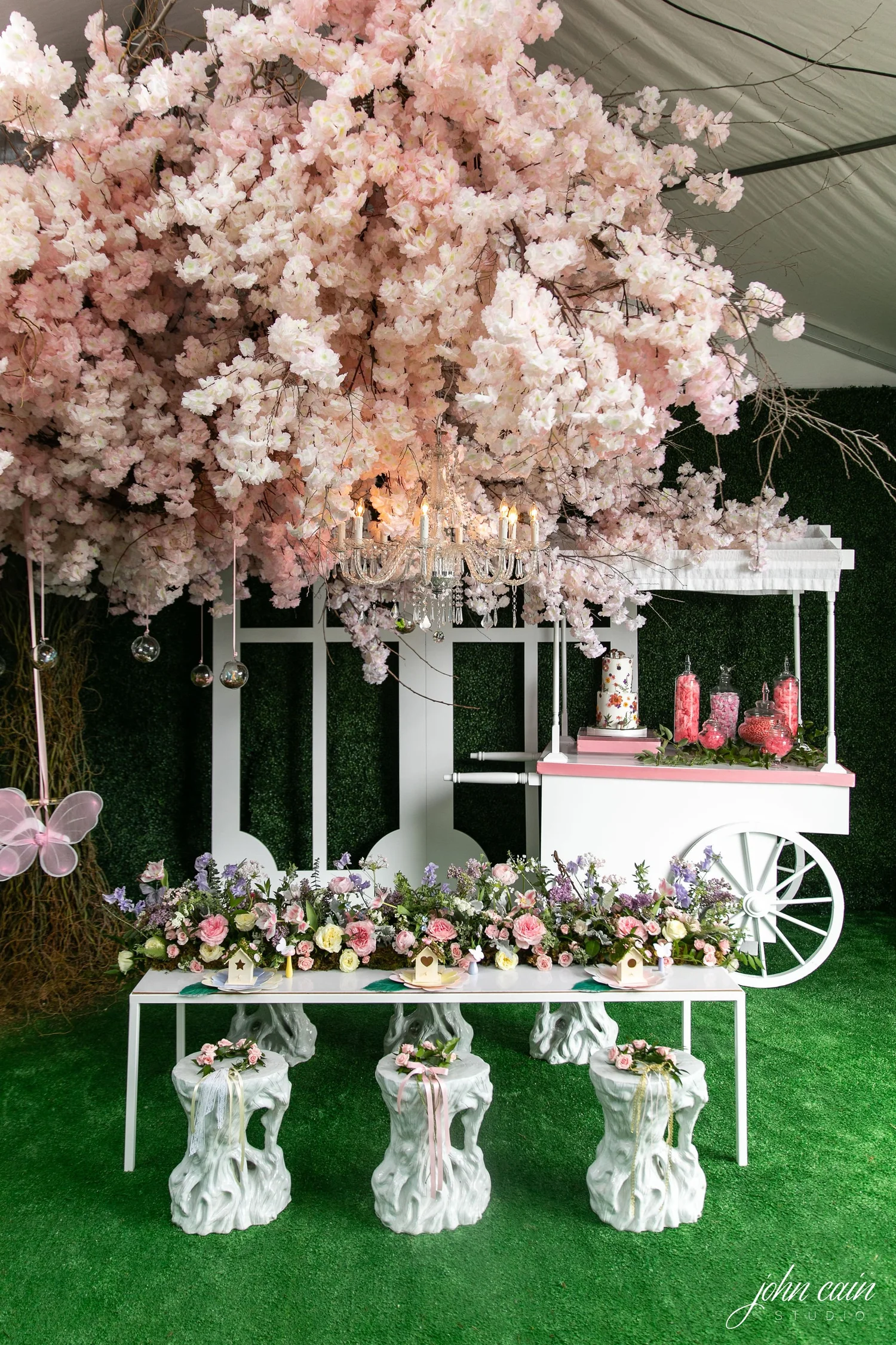 Styled Shoots - Feminine Garden
