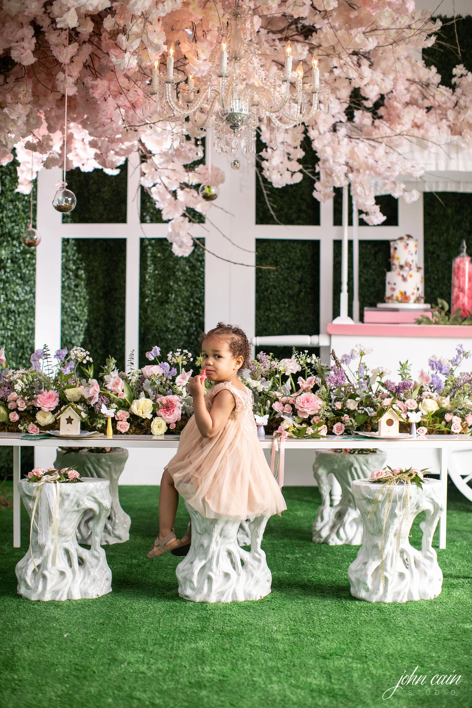 Styled Shoots - Feminine Garden