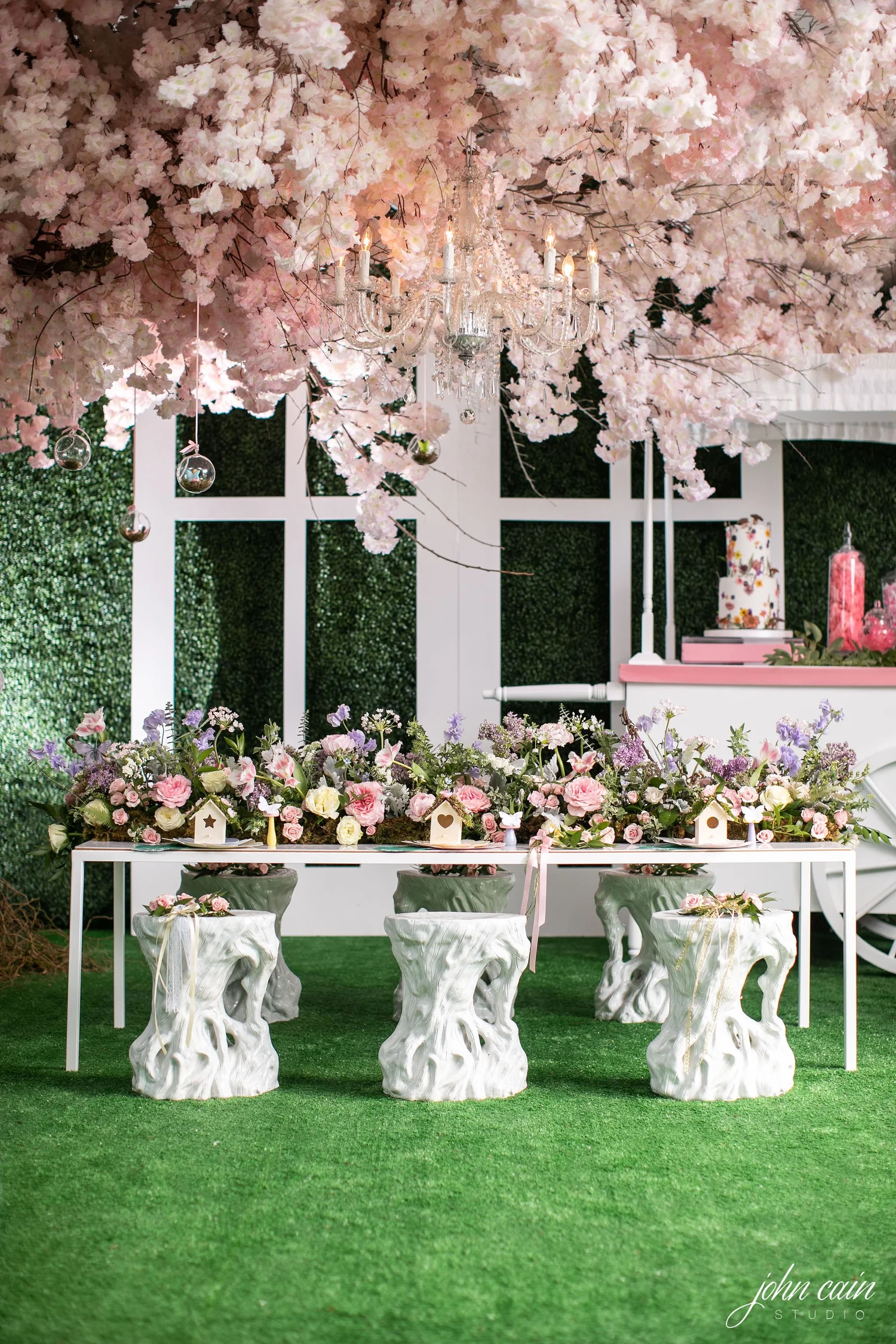 Styled Shoots - Feminine Garden