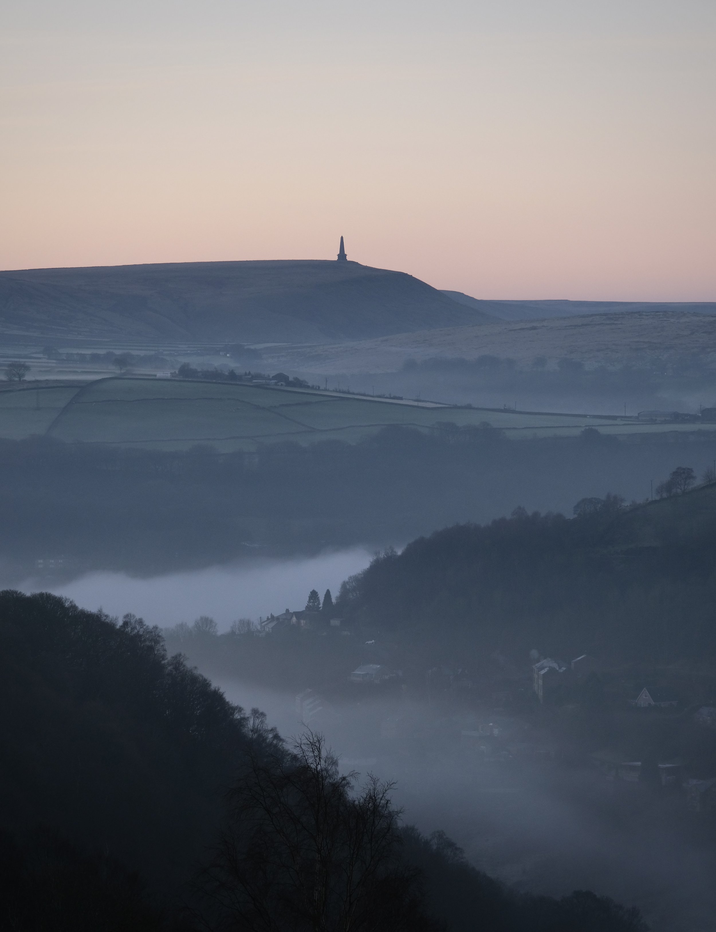 Stoodley_Pike_Will_Lake.jpeg