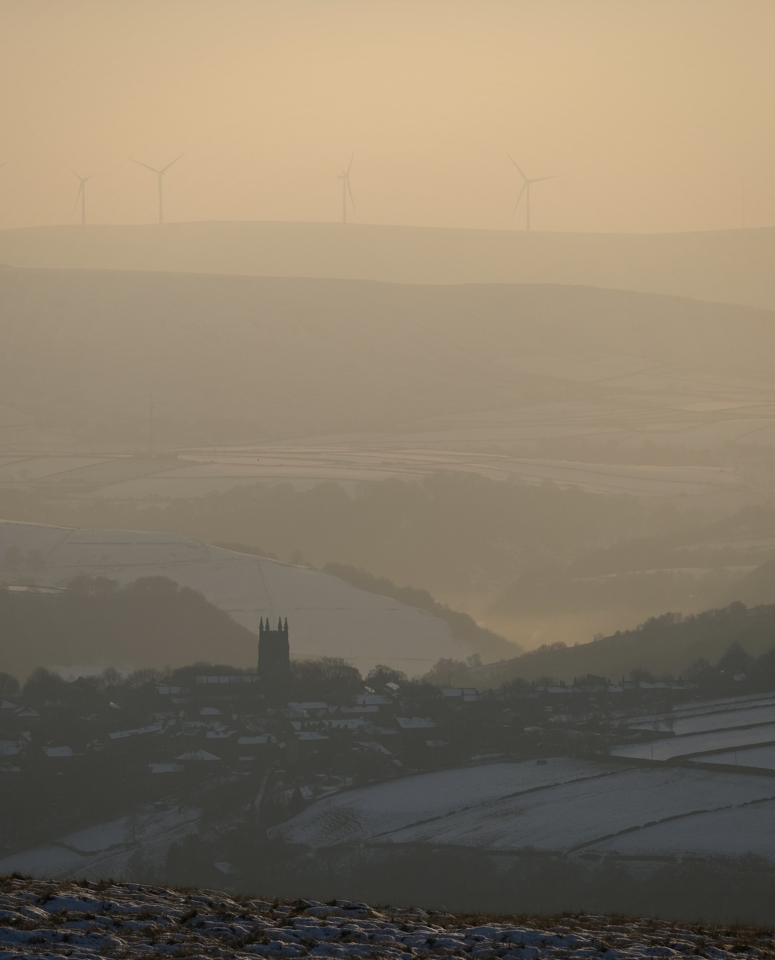 Snowy_Heptonstall_Sunset_Will_Lake.jpeg