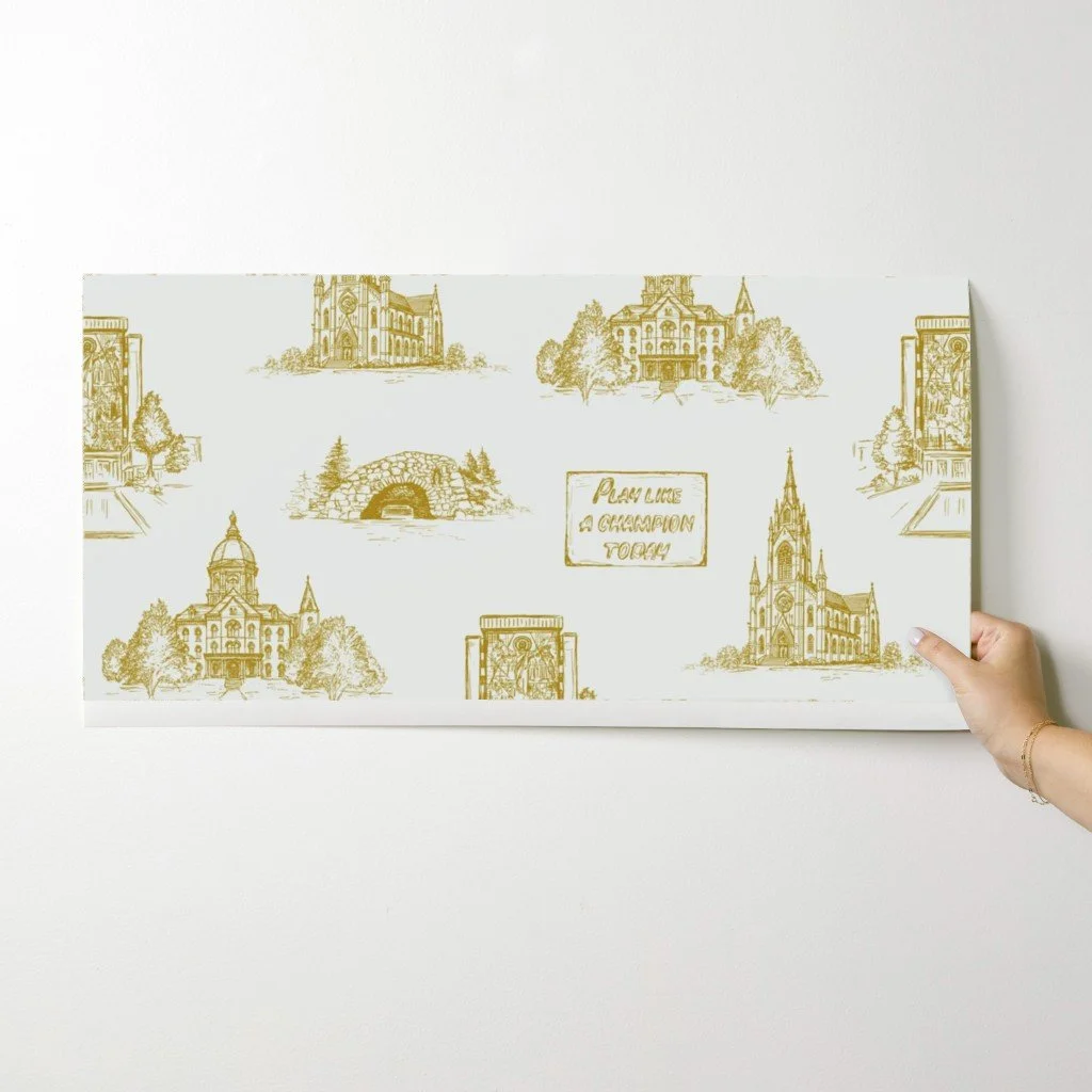 Close-up-of-Play-Like-A-Champion-Today-sign-on-Notre-Dame-toile-wallpaper