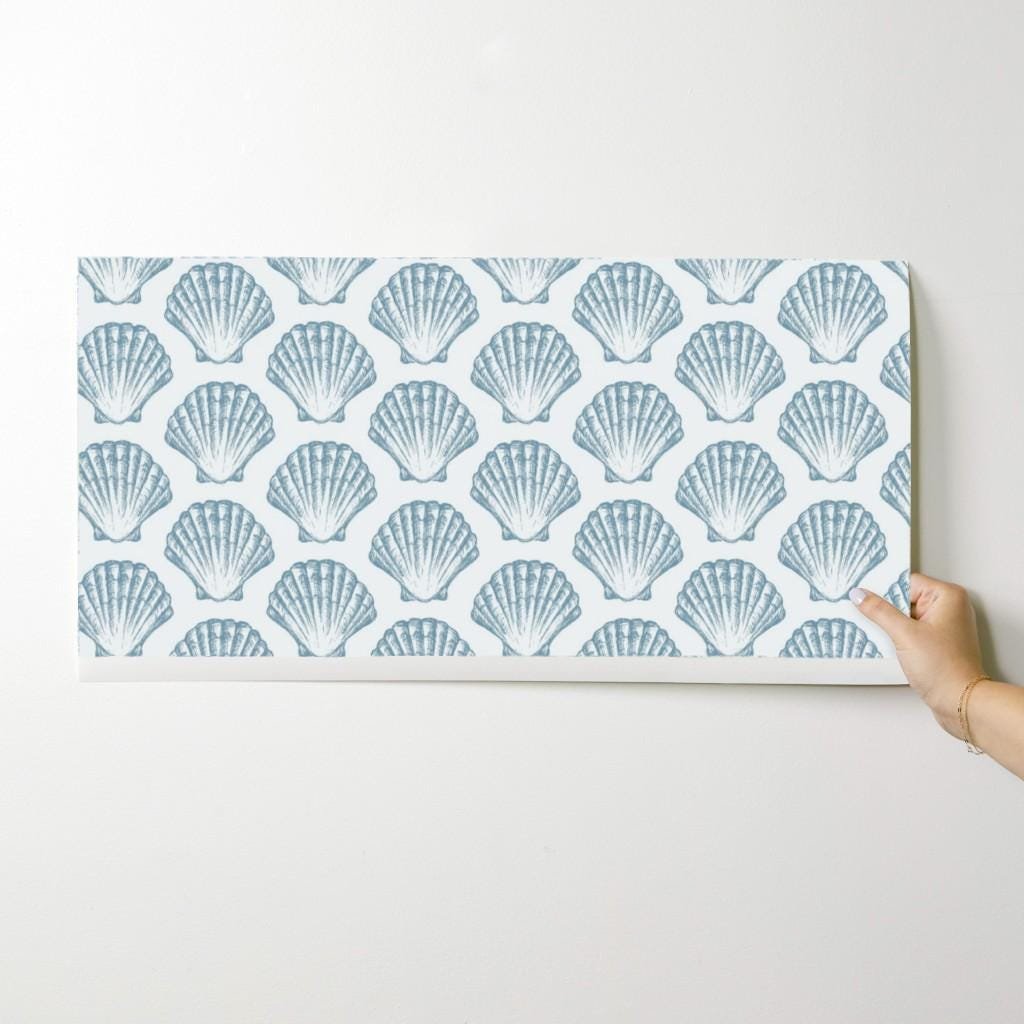 blue-scallop-seashell-wallpaper-sample-swatch.jpg