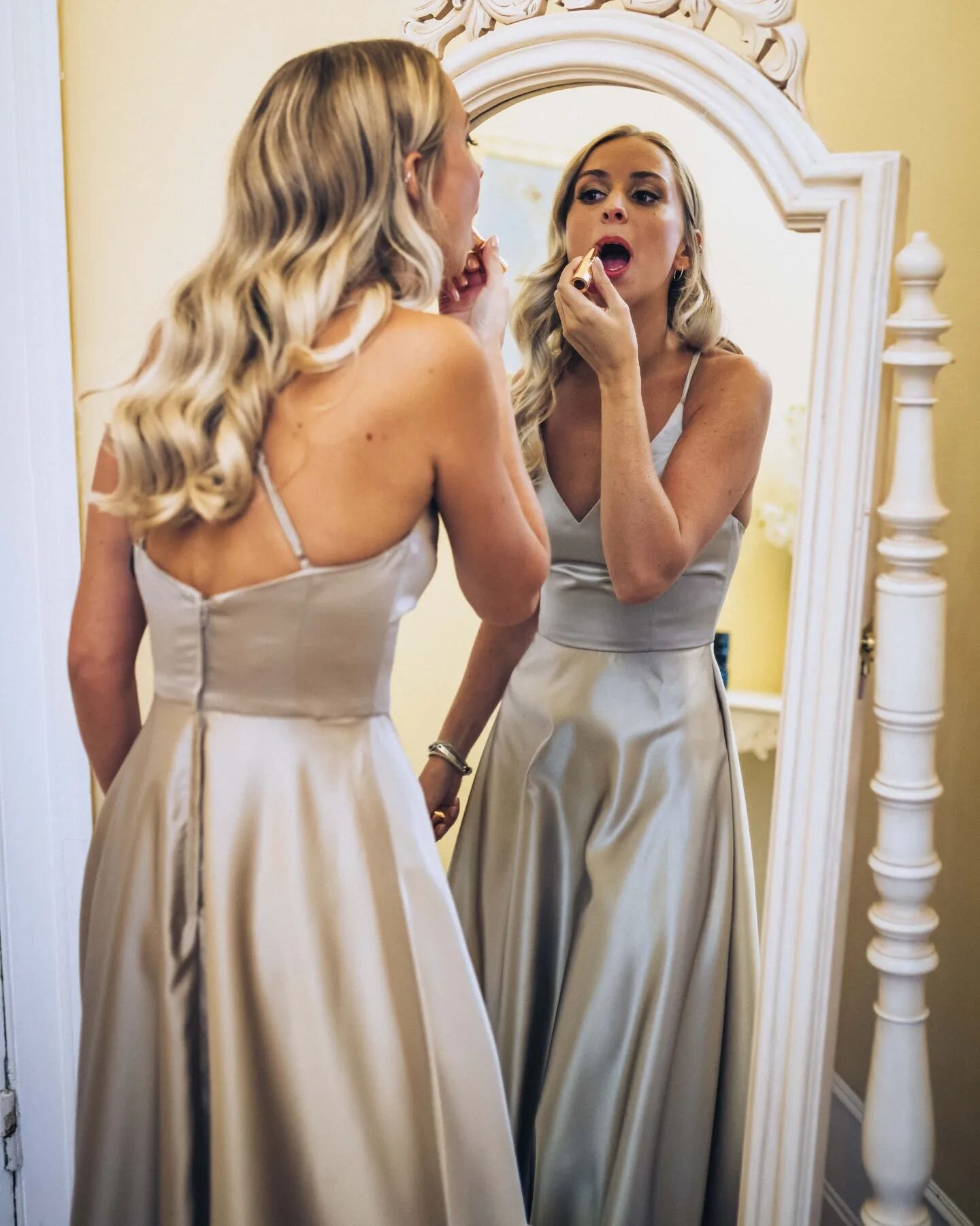 Preparations.

#bridalprep #gettingready #unposedweddingphotography #candids #storytellingphotography #reportageweddingphotography #essexweddingphotographer #suffolkweddingphotographer #ukweddingphotographer #2025wedding #2024wedding