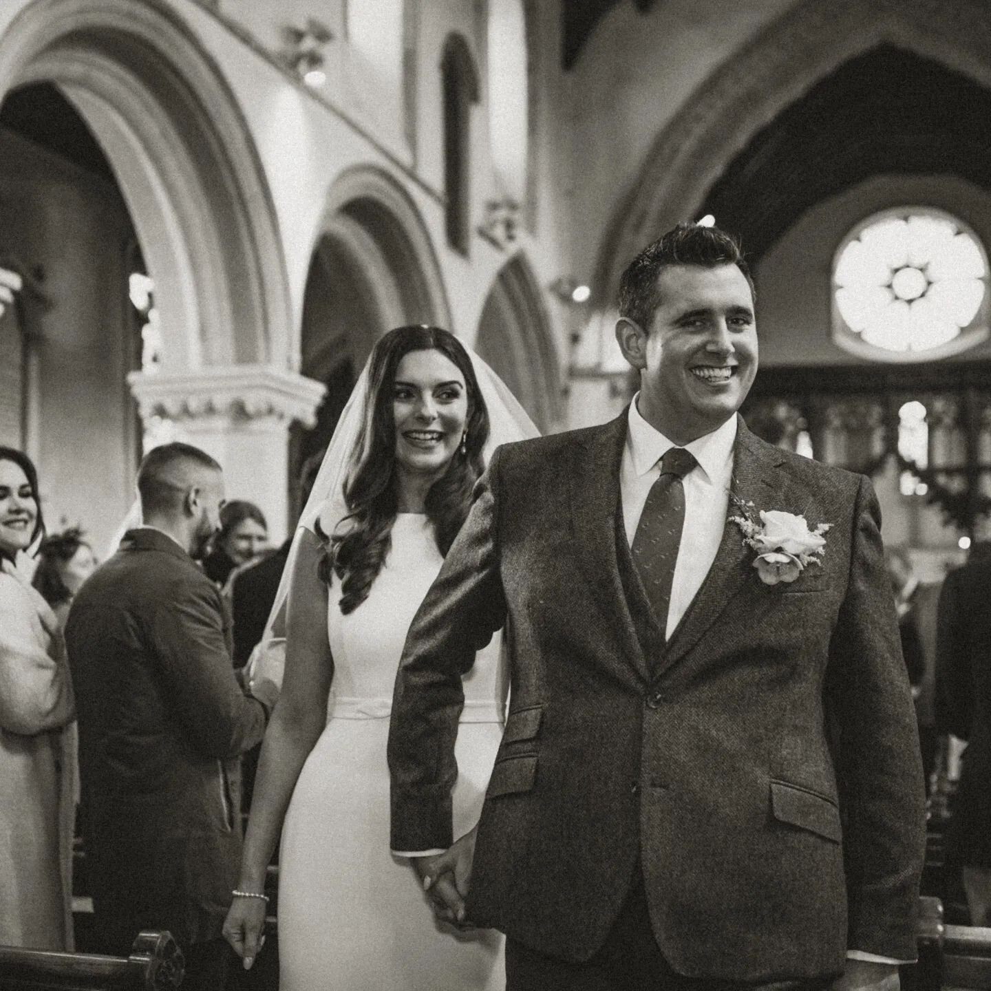 Post-ceremony happiness 🖤🤍

#blackandwhitephotography #timelessweddingphotography #modernweddingphotography #candidweddingphotography #ukweddingphotographer #castlehedingham