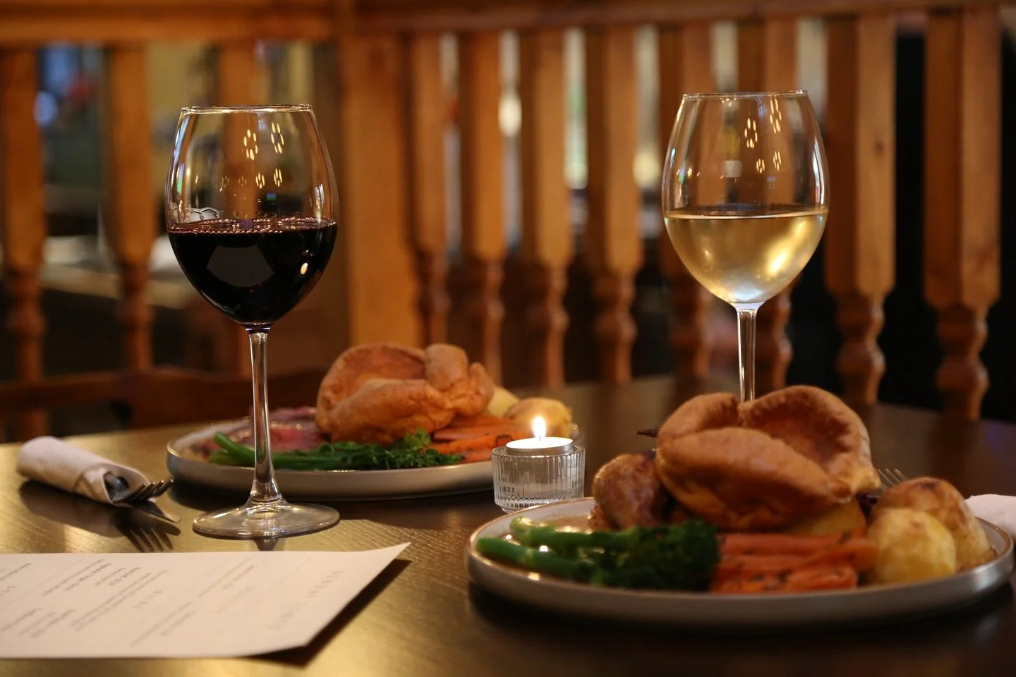 SUNDAY ROAST! Come down to the Three Compasess every Sunday to enjoy our Sunday Roast&rsquo;s!🍷

We have a brilliant selection to choose from!
- Roast Beef
- Pork Belly with Crackling
- Roast Chicken 
- Vegan Option Available 

See you there!

#pub 