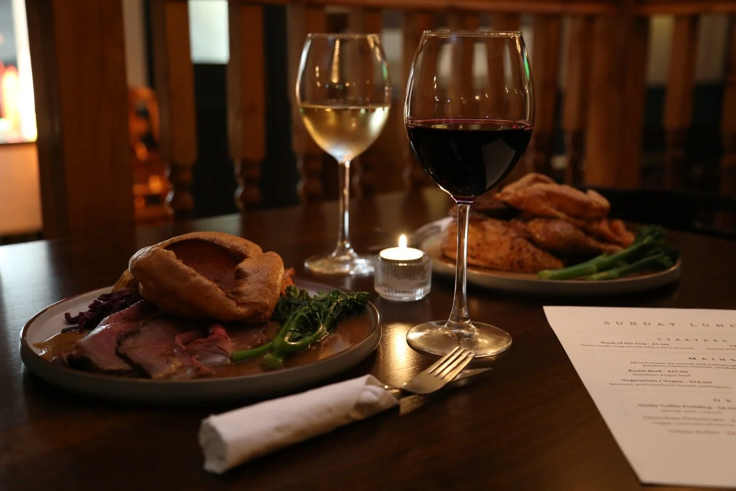 EASTER SUNDAY!🐣💐

Come down and celebrate with us here at the Three Compasses 🍷

We have a brilliant selection to choose from!
 -  Roast Beef
- Pork Belly with Crackling
- Roast Chicken 
- Vegan Wellington 
- EASTER SPECIAL! - Roast Lamb

See you 