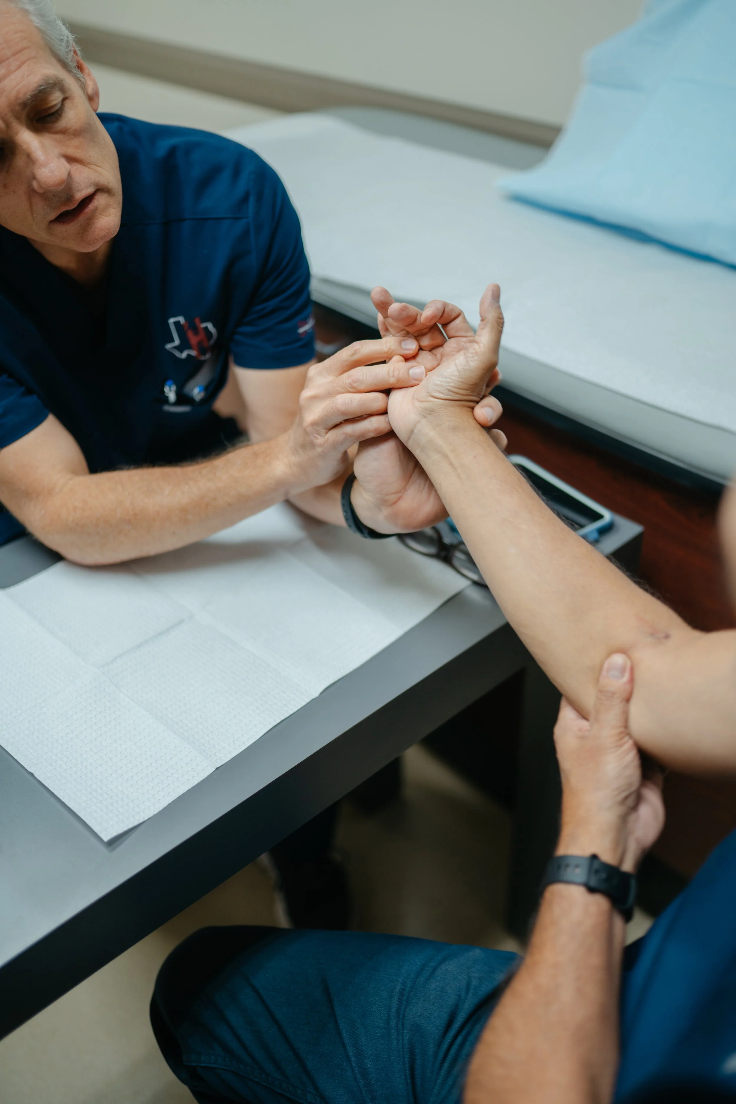 Orthopedic Elbow Consultation for type of elbow pain with Dr. David Person at The Hand & Upper Extremity Center of San Antonio in San Antonio, TX