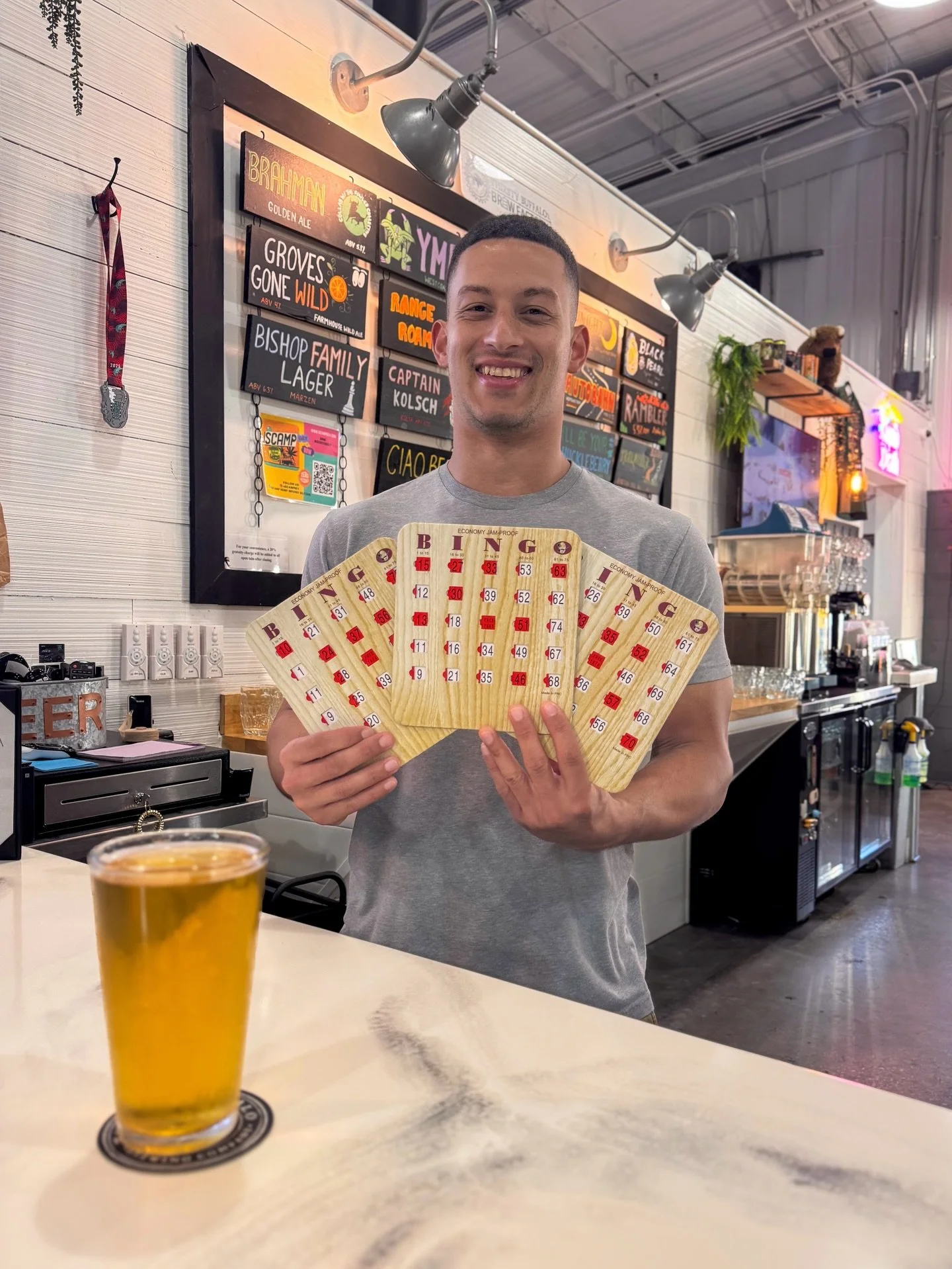 𝐋𝐚𝐬𝐭 𝐘𝐀𝐘 𝐅𝐔𝐍 𝐁𝐈𝐍𝐆𝐎 𝐨𝐟 𝐭𝐡𝐞 𝐲𝐞𝐚𝐫! 🍻

Gabi + Chris are bringing the fun, you just have to bring your good luck! Let&rsquo;s close out the year with bingo, beers, and wings! See at 6:30 😎