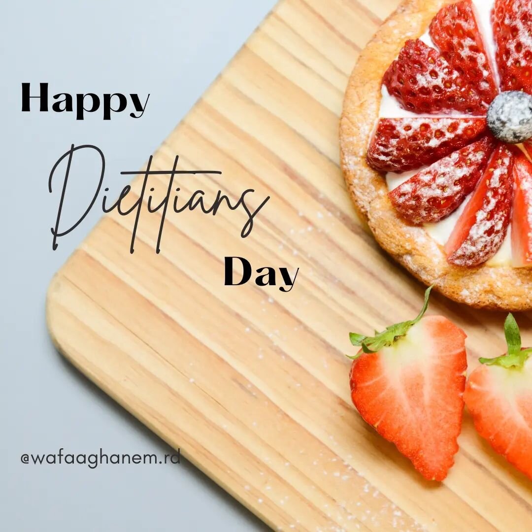 Happy Dietitians Day to all the hard-working, wonderful dietitians! 

#dietitiansofcanada #dietitiansday #dietitianday #dietitiansday2023 #dietitiansofinstagram #dietitiansofig #dietitian #consulting #privatepracticedietitian #dietitiansrock