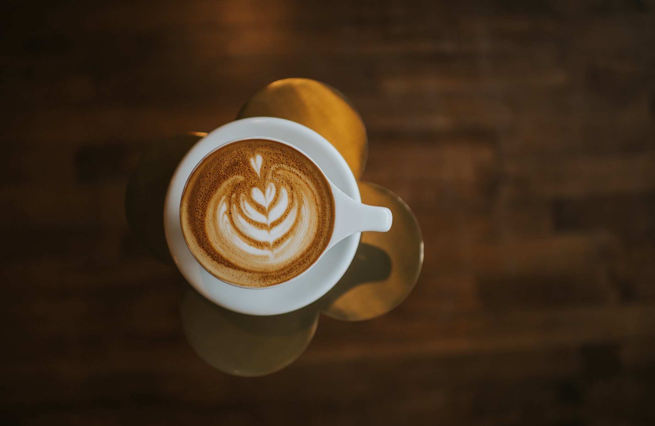 latte art in a white mug