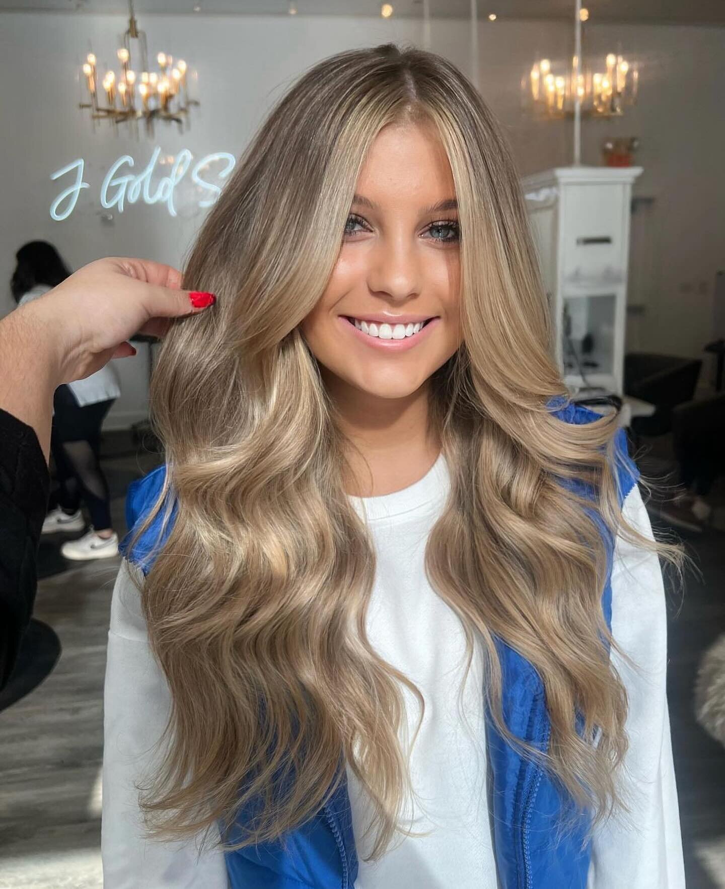Submitted @emma.chafin ☀️☀️ @hairby_natttt_ 

#atlbalayage #balayage #sunkissedhair