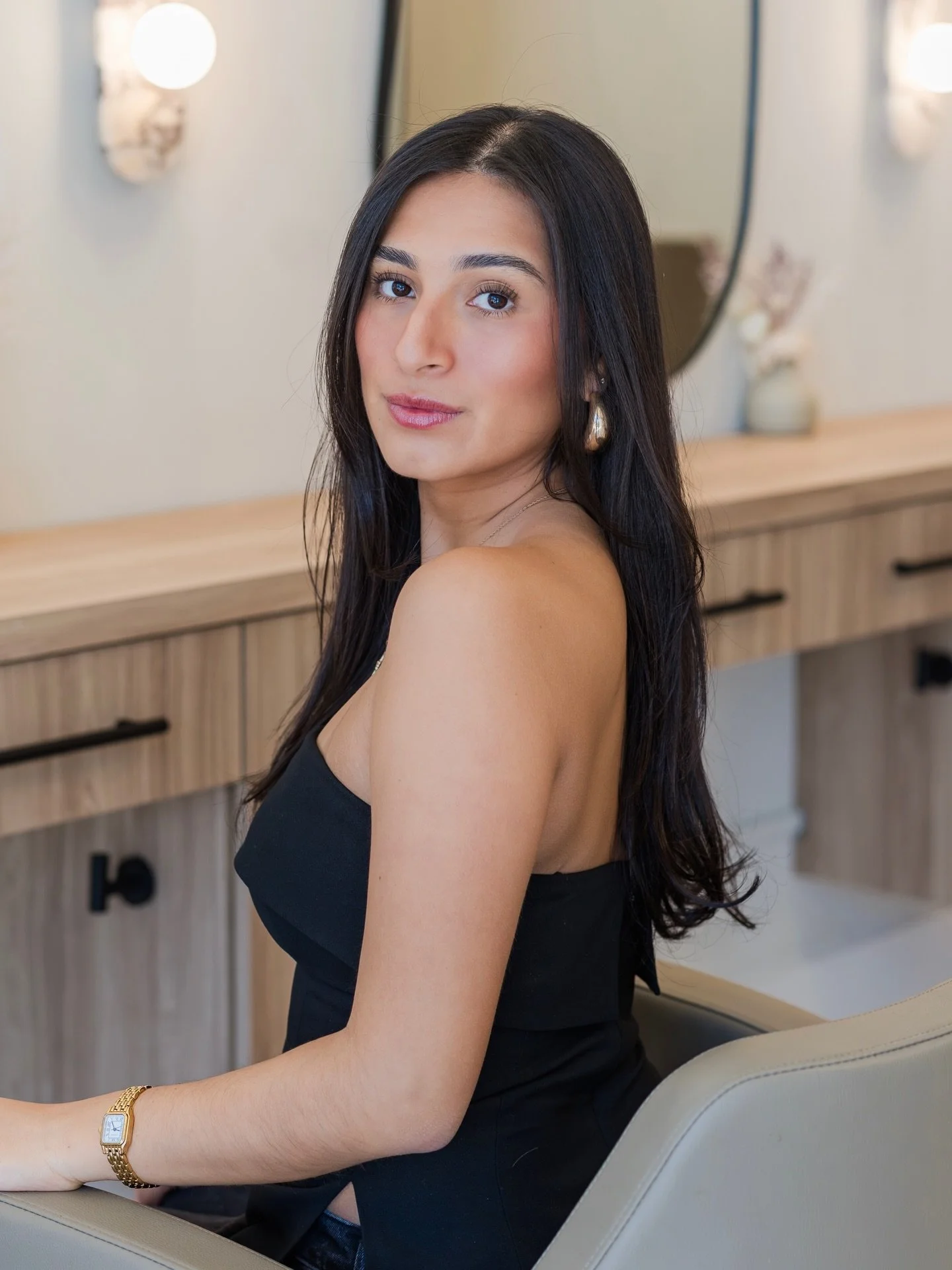 Happy Birthday, @alejandracruzhair 🤍

From front desk, to assistant, to the next superstar in the making, there is truly nothing you cannot do.

Your work ethic, positive attitude, and willingness to jump in wherever needed have made such an impact 