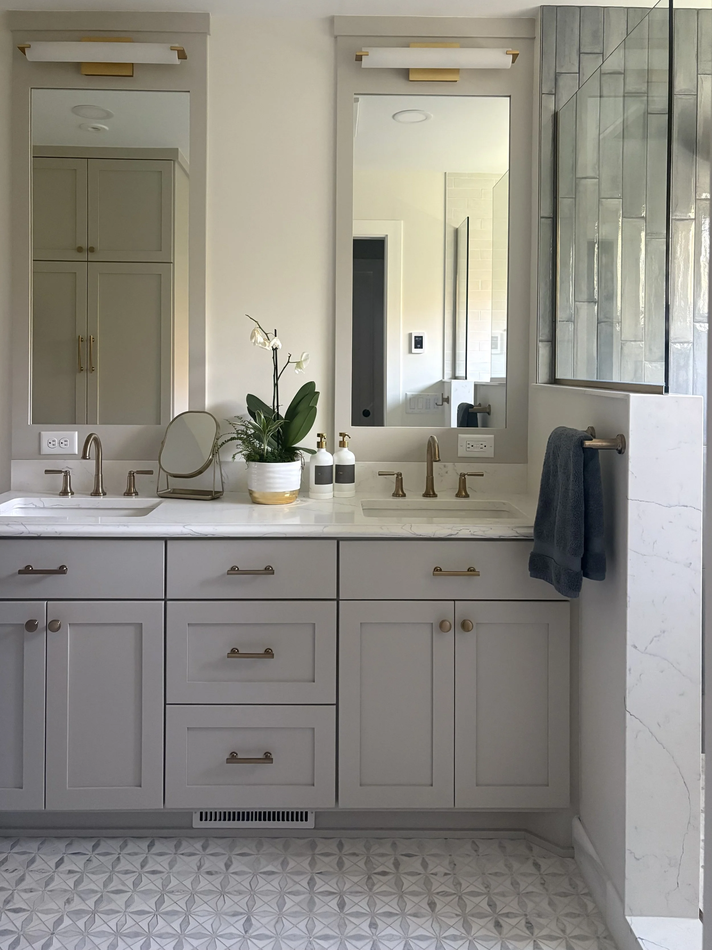 Bathroom vanity cabinet.jpg