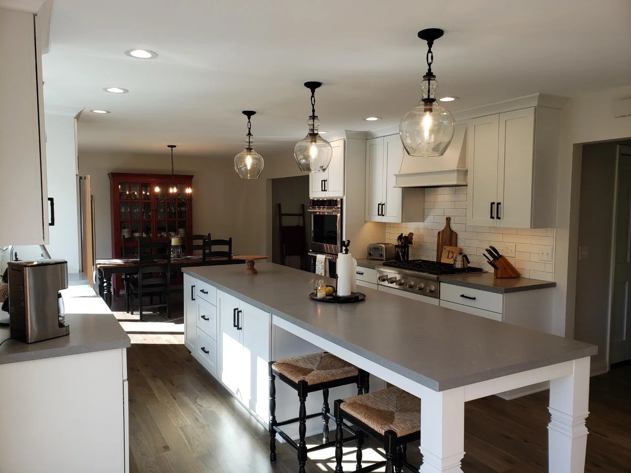 white-kitchen-cabients.jpg