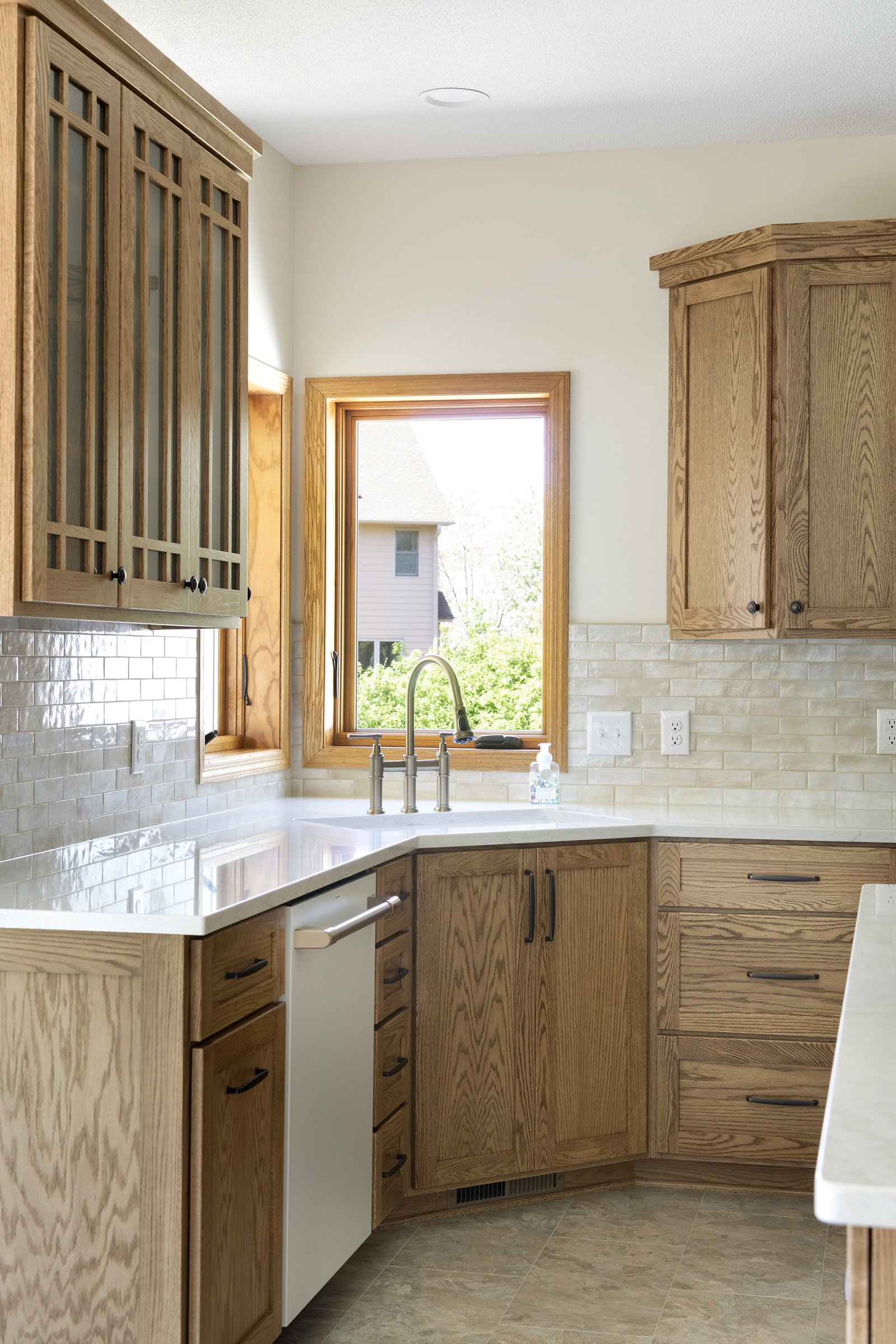 Arts-and-crafts-kitchen (8).jpg