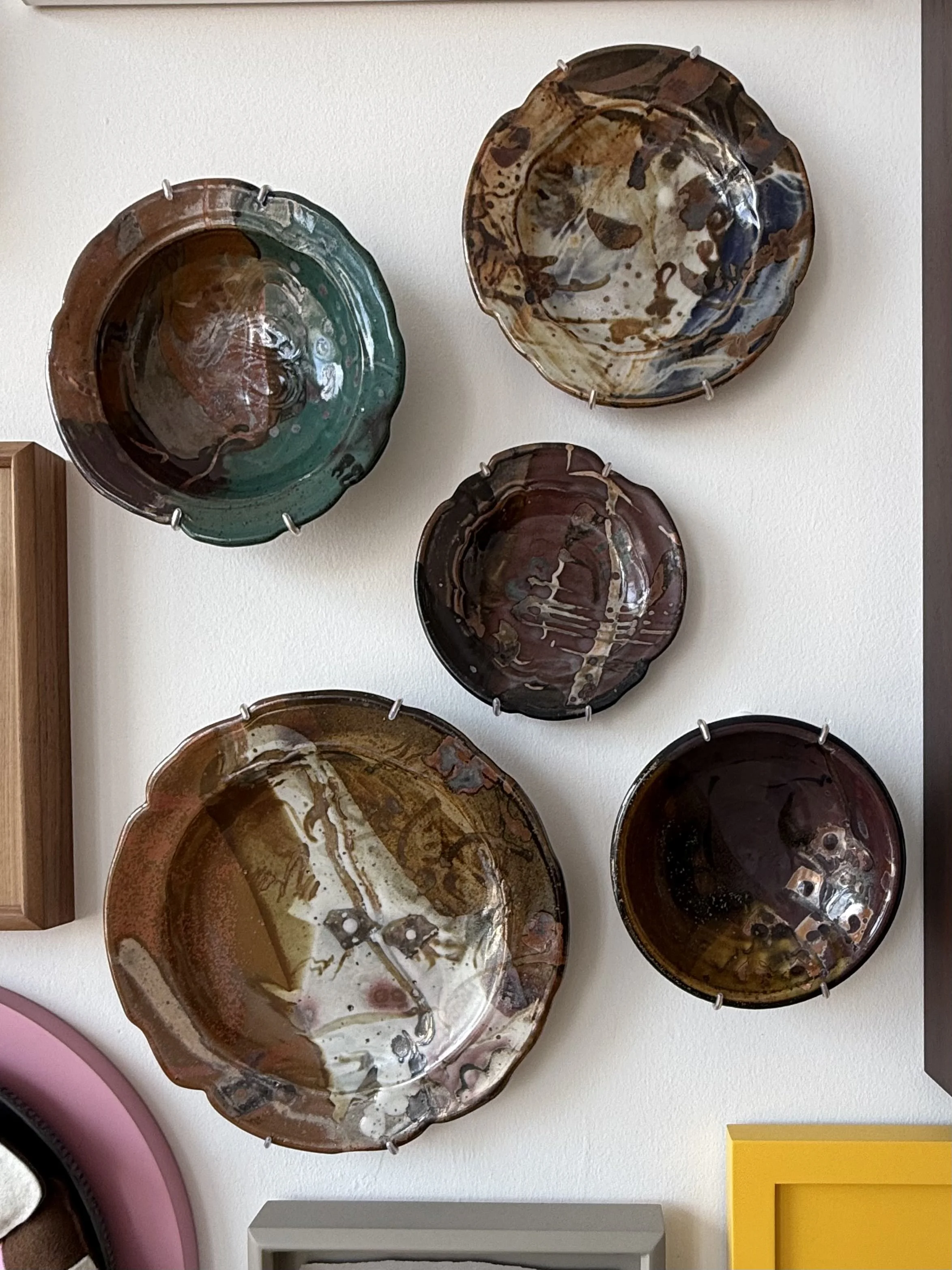 John Glick -
Bowl
425.00

Plate
425.00

Plate
325.00

Plate
250.00

Bowl
250.00