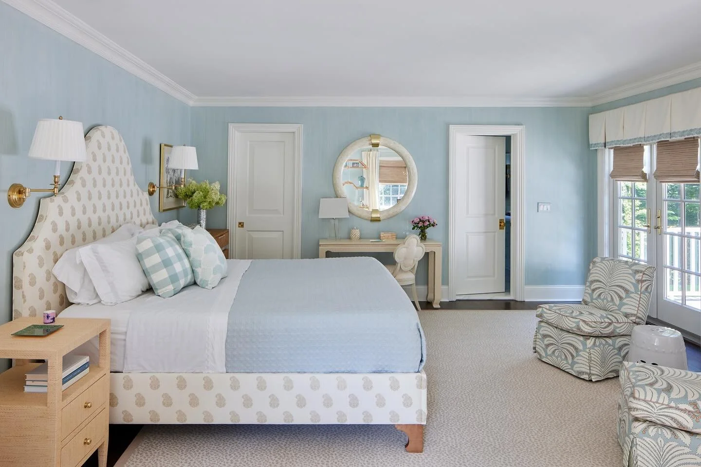 A cool and serene escape when the temperatures are too hot to handle! 
.
📸: @kirstenrfrancis 
Styled by:  @parkerbowielarson 
Interiors : @baxter_designny 
Construction: @csh_construction