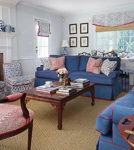Throwing it back to this living room we completed and shot during Covid .A healthy mix  of old and new.  My favorite combo!
@baxter_designny 
📸 : @meganjphoto