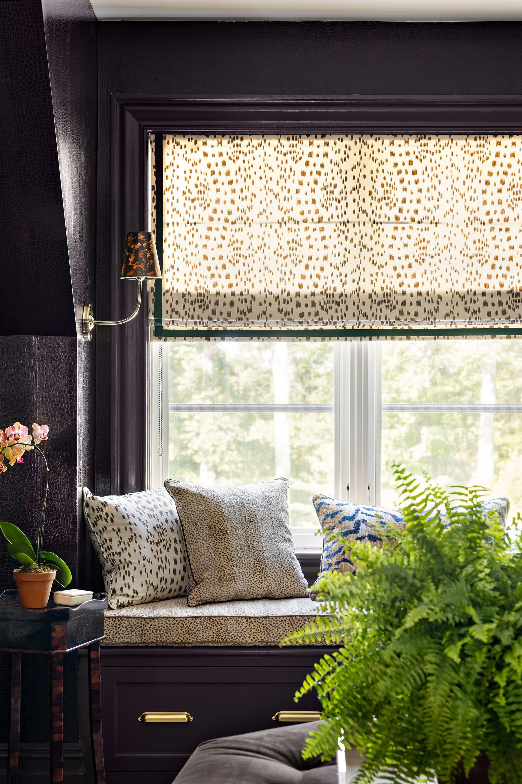 Baxter Design NY | Kate Chapman | Fox Meadow North | Portfolio | Window Seat | Living Room