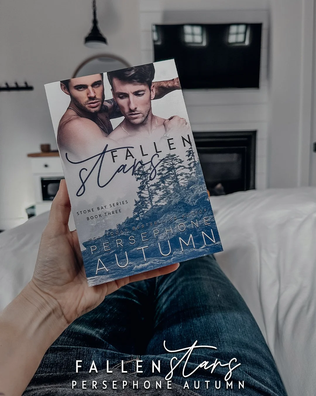 When they've pined for each other for years, but are scared to take the next step until...

Fallen Stars is available in ebook, print &amp; KU!
Read now: https://books2read.com/FallenStars-SB3

🩵 MM romance
👬🏻 Best friends to lovers
⚖️ Different s